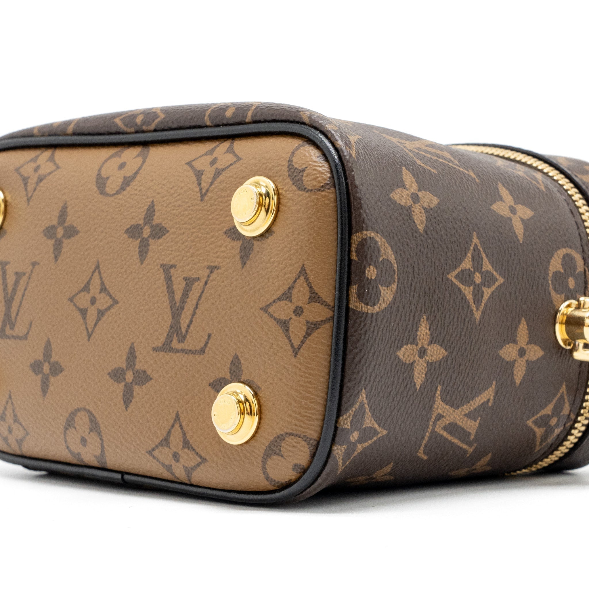 louis-vuitton-vanity-monogram-canvas-ghw
