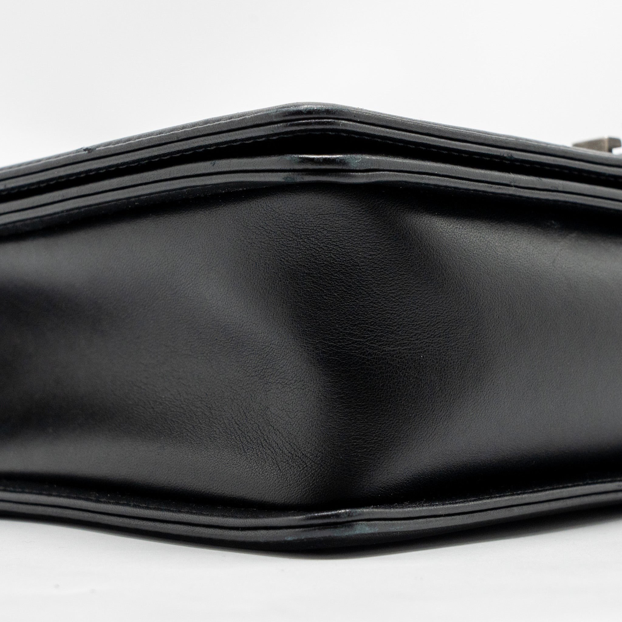 chanel-new-medium-boy-bag-calfskin-black-ruthenium-hardware