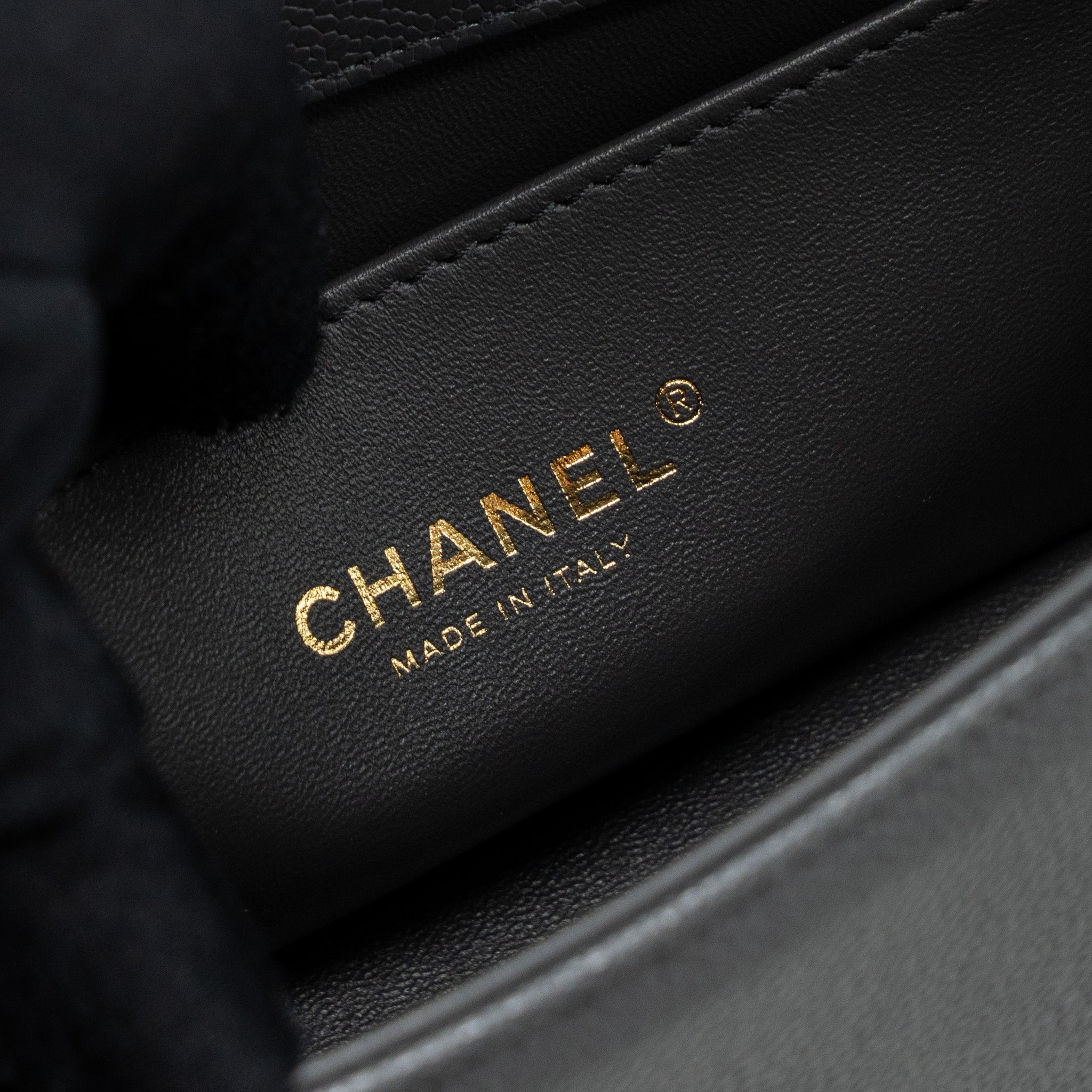 chanel-small-boy-bag-caviar-grey-lghw-microchip