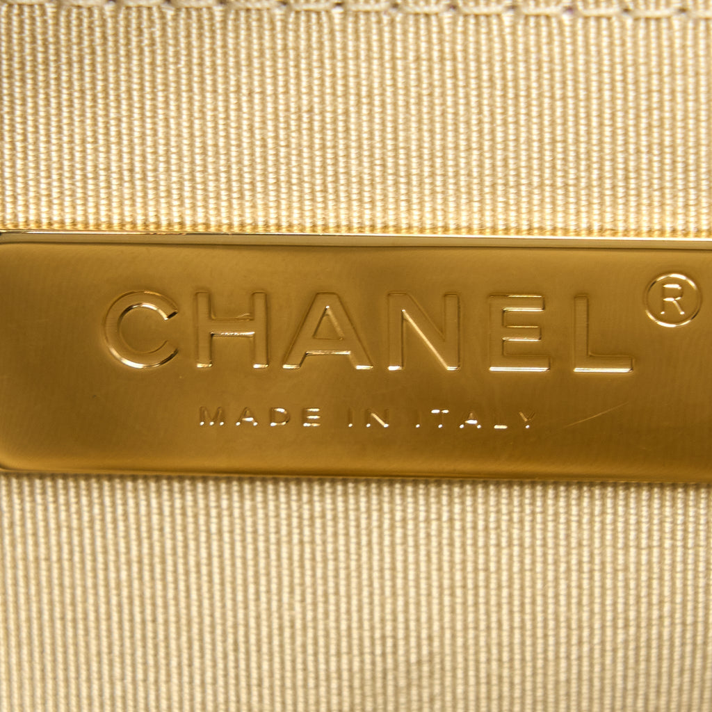 chanel-small-19-bag-goatskin-white-multicolour-hardware