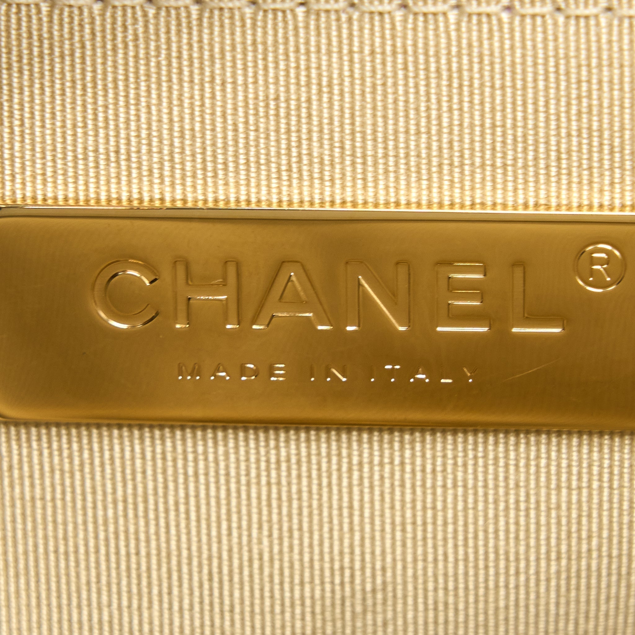 chanel-small-19-bag-goatskin-white-multicolour-hardware