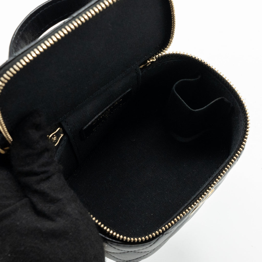 chanel-top-handle-mini-vanity-lambskin-black-ghw