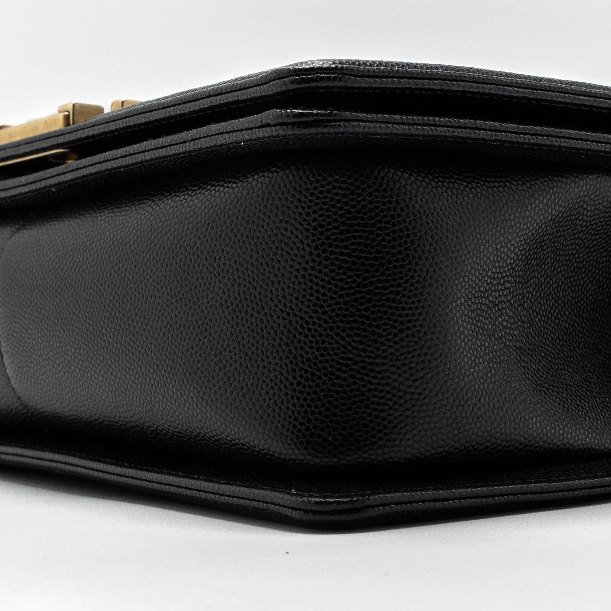 chanel-medium-classic-boy-bag-caviar-black-ghw