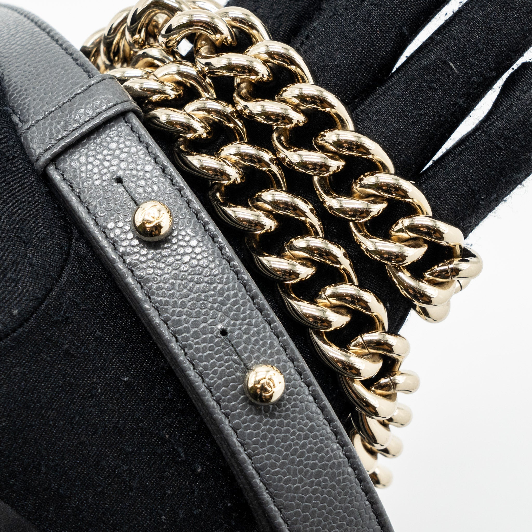 chanel-small-boy-bag-caviar-grey-lghw-microchip