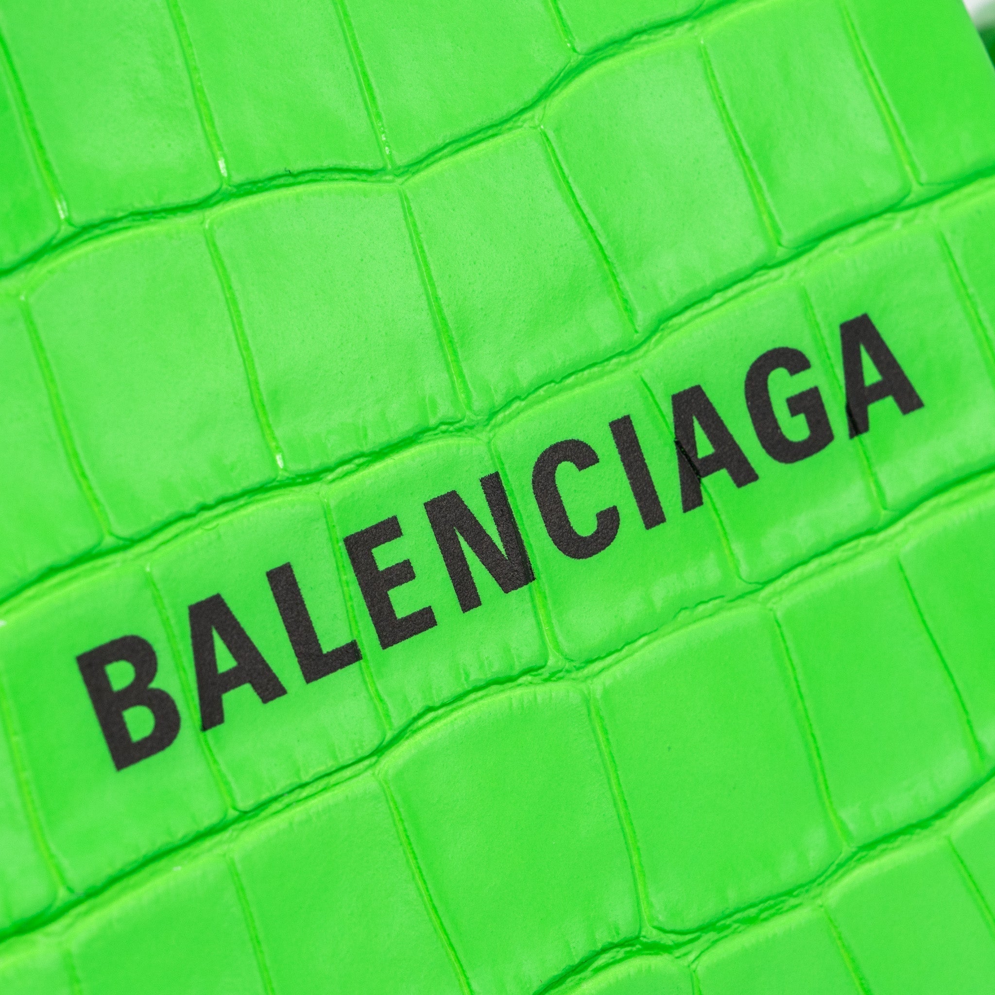 balenciaga-shopping-iphone-holder-crocodile-embossed-leather-green-black-shw