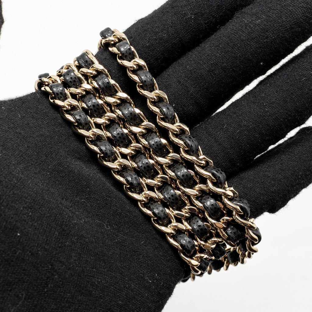 chanel-25s-mini-coco-crush-handle-bag-caviar-black-lghw-microchip