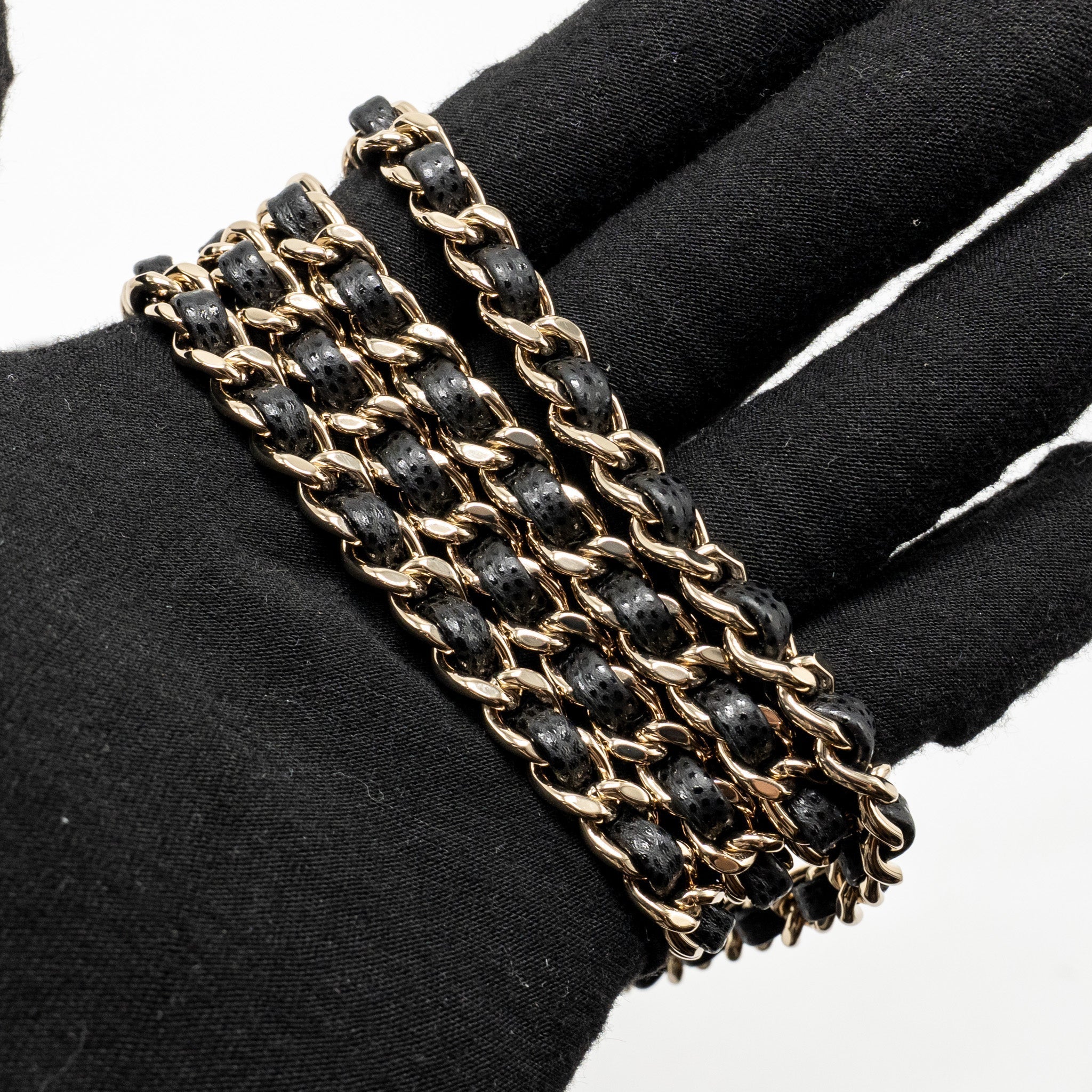 chanel-25s-mini-coco-crush-handle-bag-caviar-black-lghw-microchip