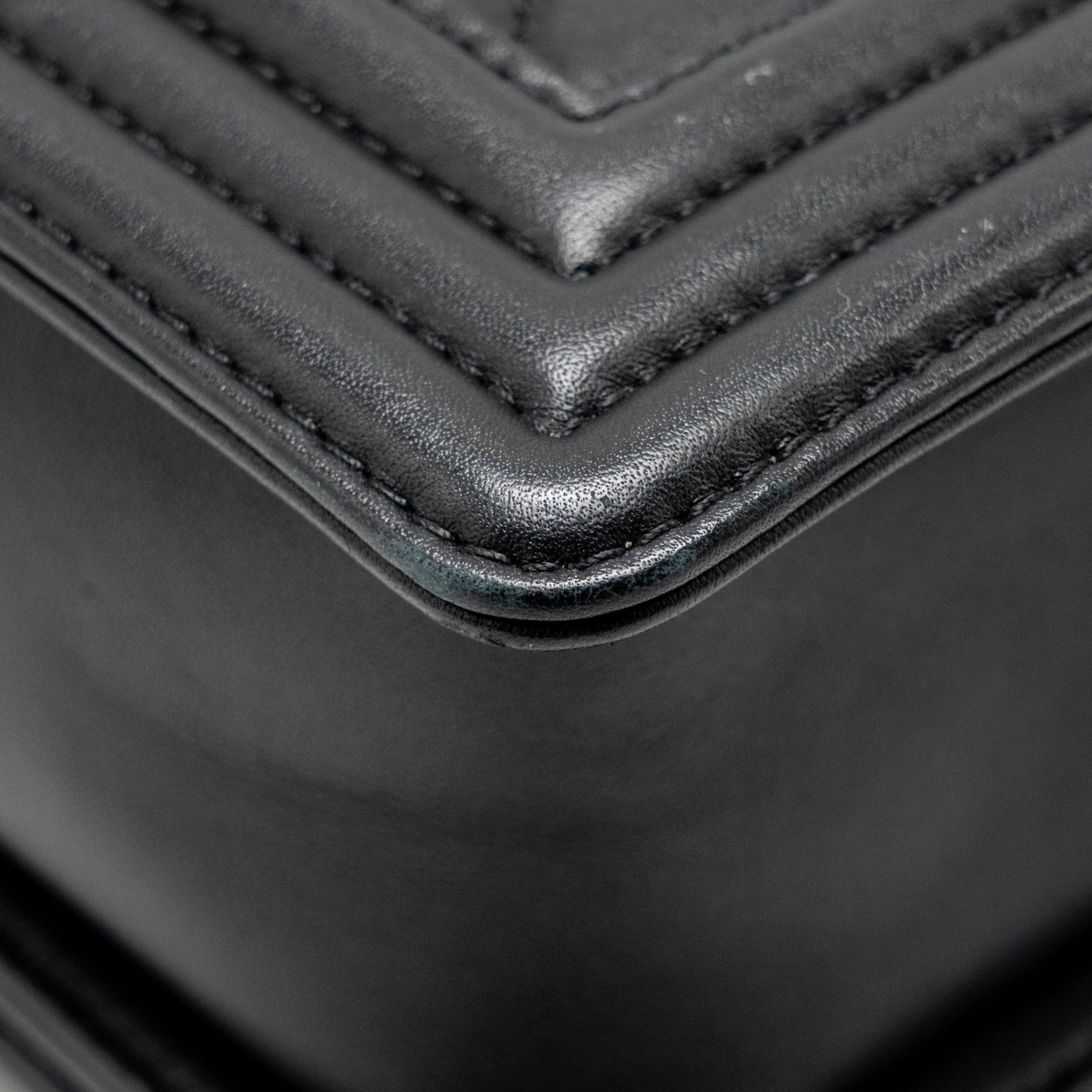 chanel-new-medium-boy-bag-calfskin-black-ruthenium-hardware