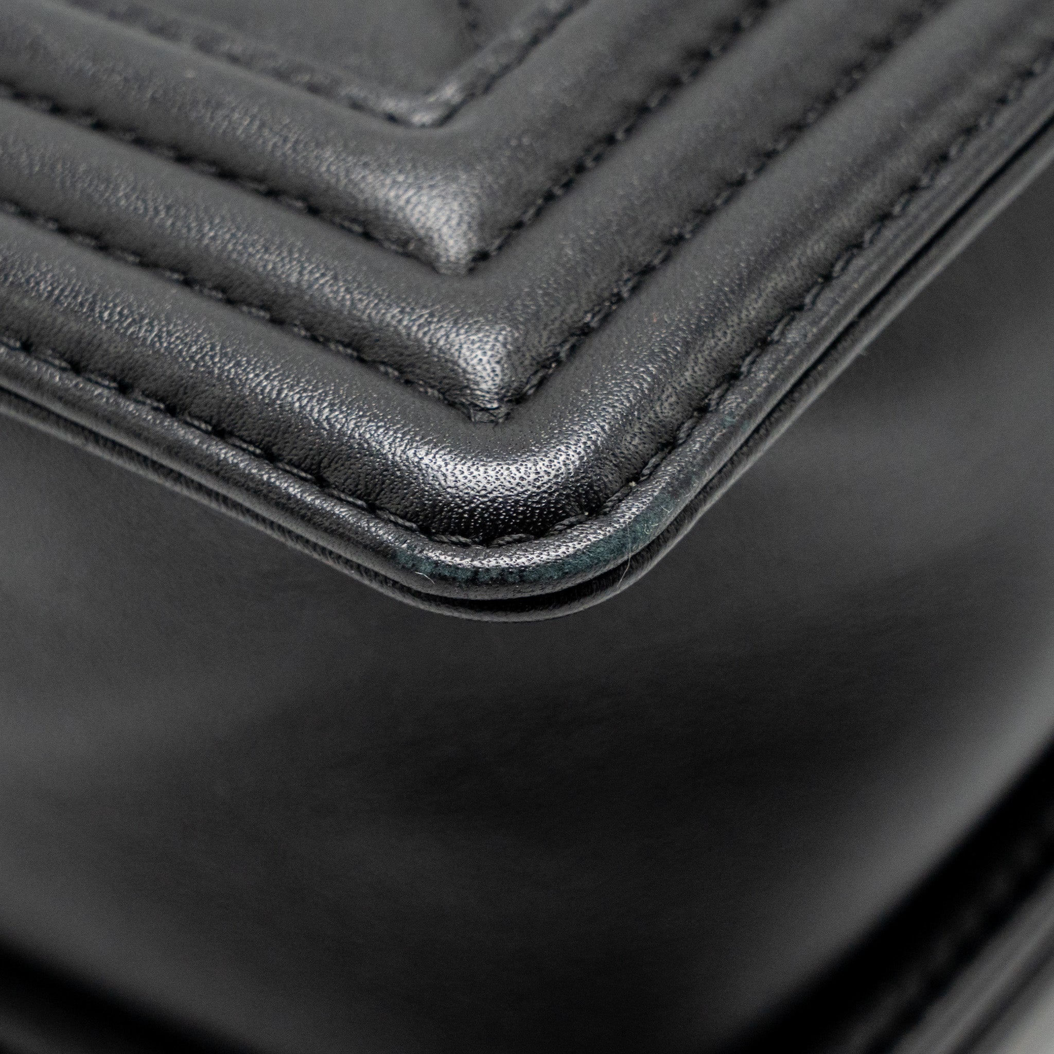 chanel-new-medium-boy-bag-calfskin-black-ruthenium-hardware