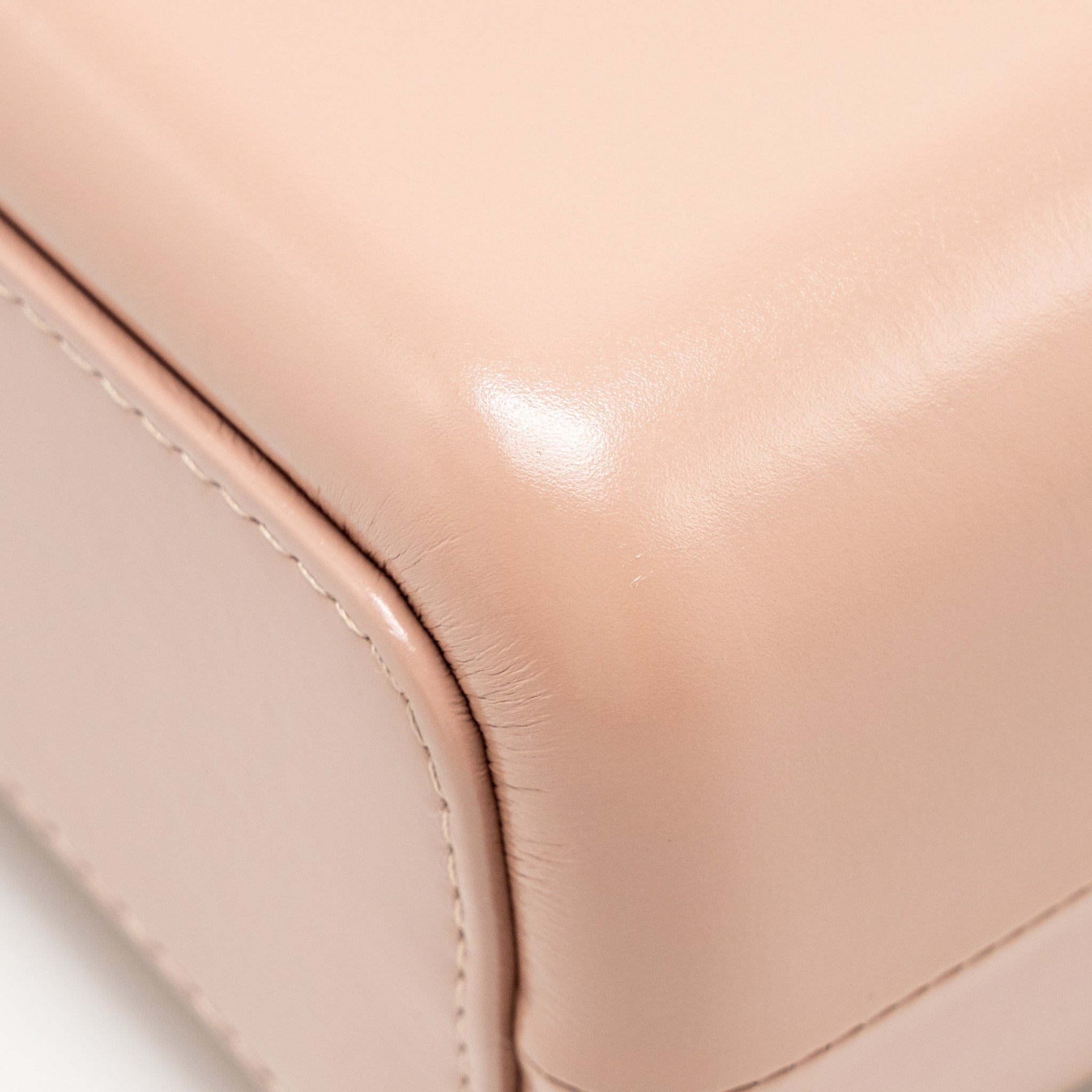 chanel-chevron-gabrielle-hobo-bag-calfskin-pink-beige-multicolour-hardware-copy