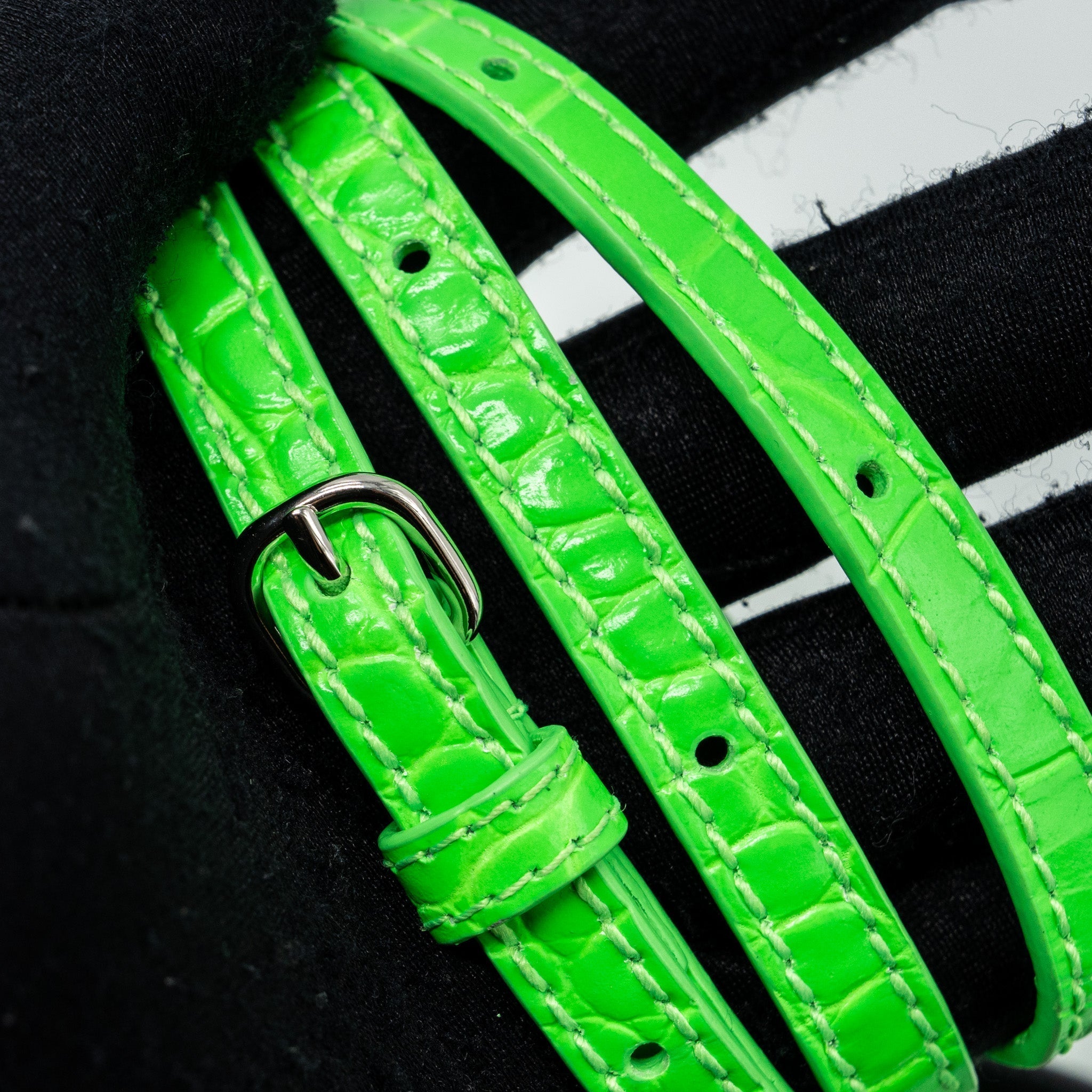balenciaga-shopping-iphone-holder-crocodile-embossed-leather-green-black-shw