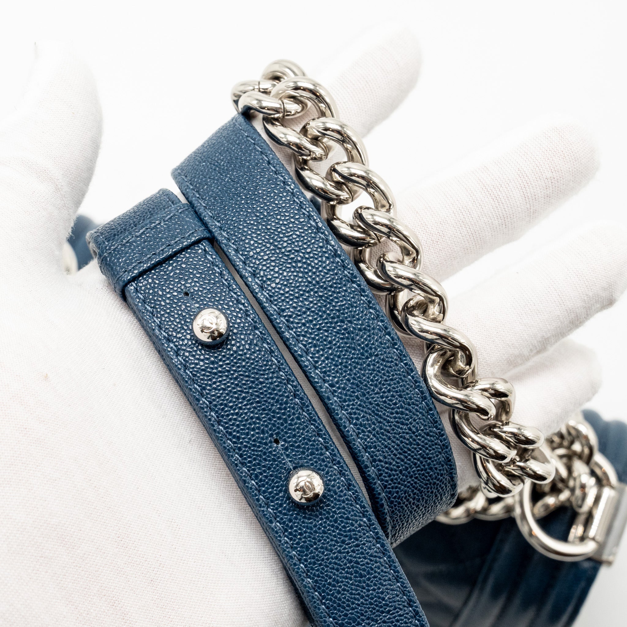 chanel-small-boy-bag-caviar-navy-shw