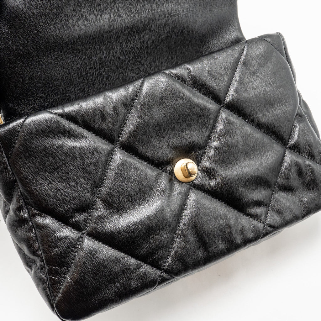 chanel-large-19-bag-goatskin-black-ghw