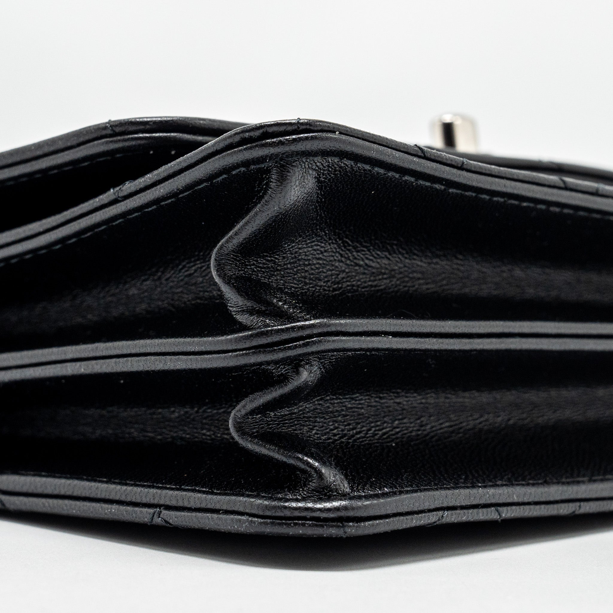 chanel-top-handle-mini-wallet-on-chain-flap-bag-lambskin-black-shwmicrochip