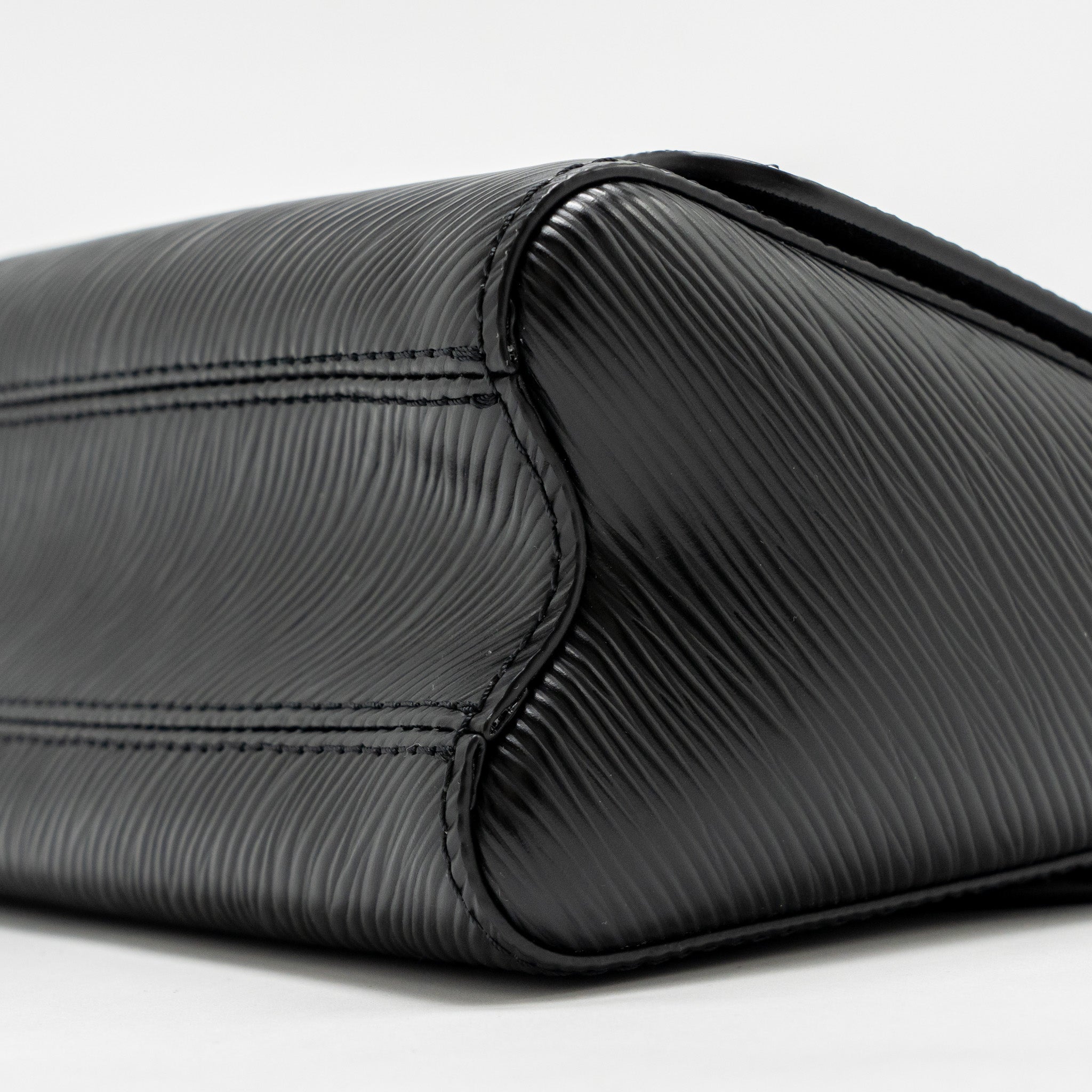 louis-vuitton-twist-pm-epi-leather-black-shw