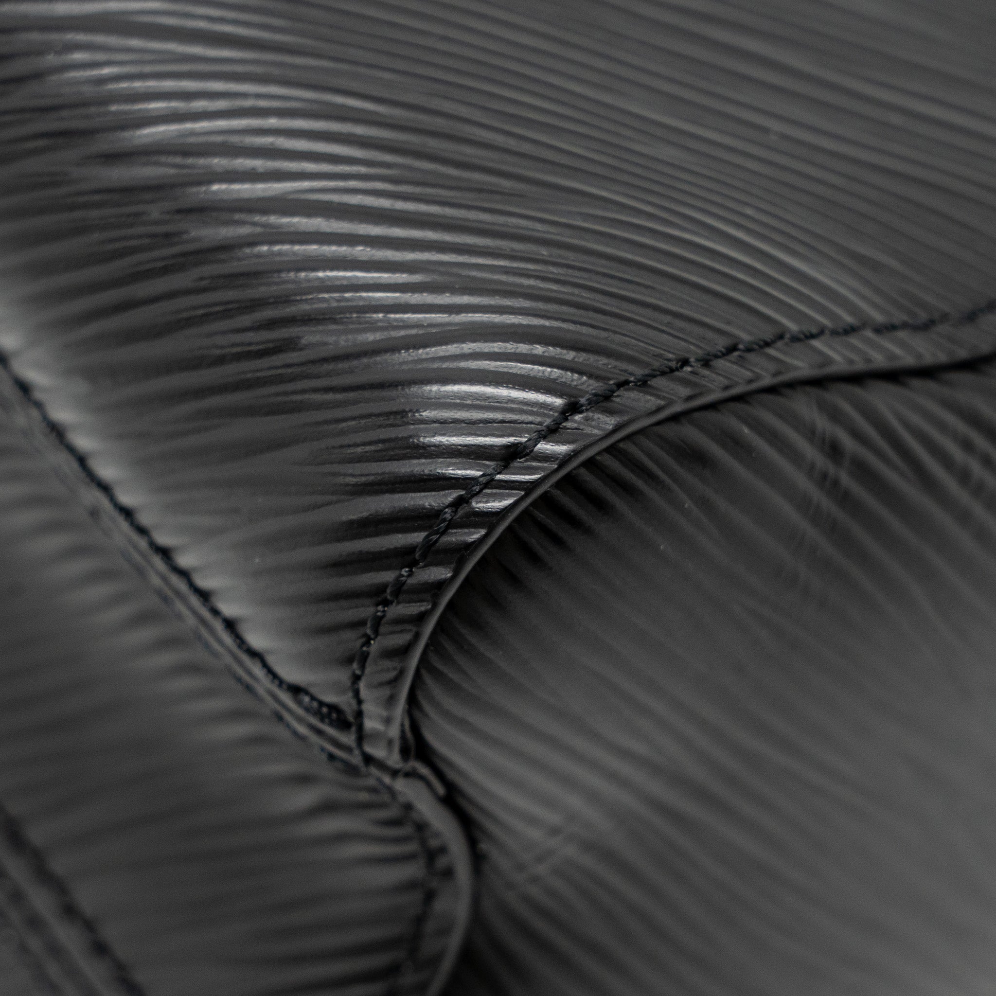 louis-vuitton-twist-pm-epi-leather-black-shw
