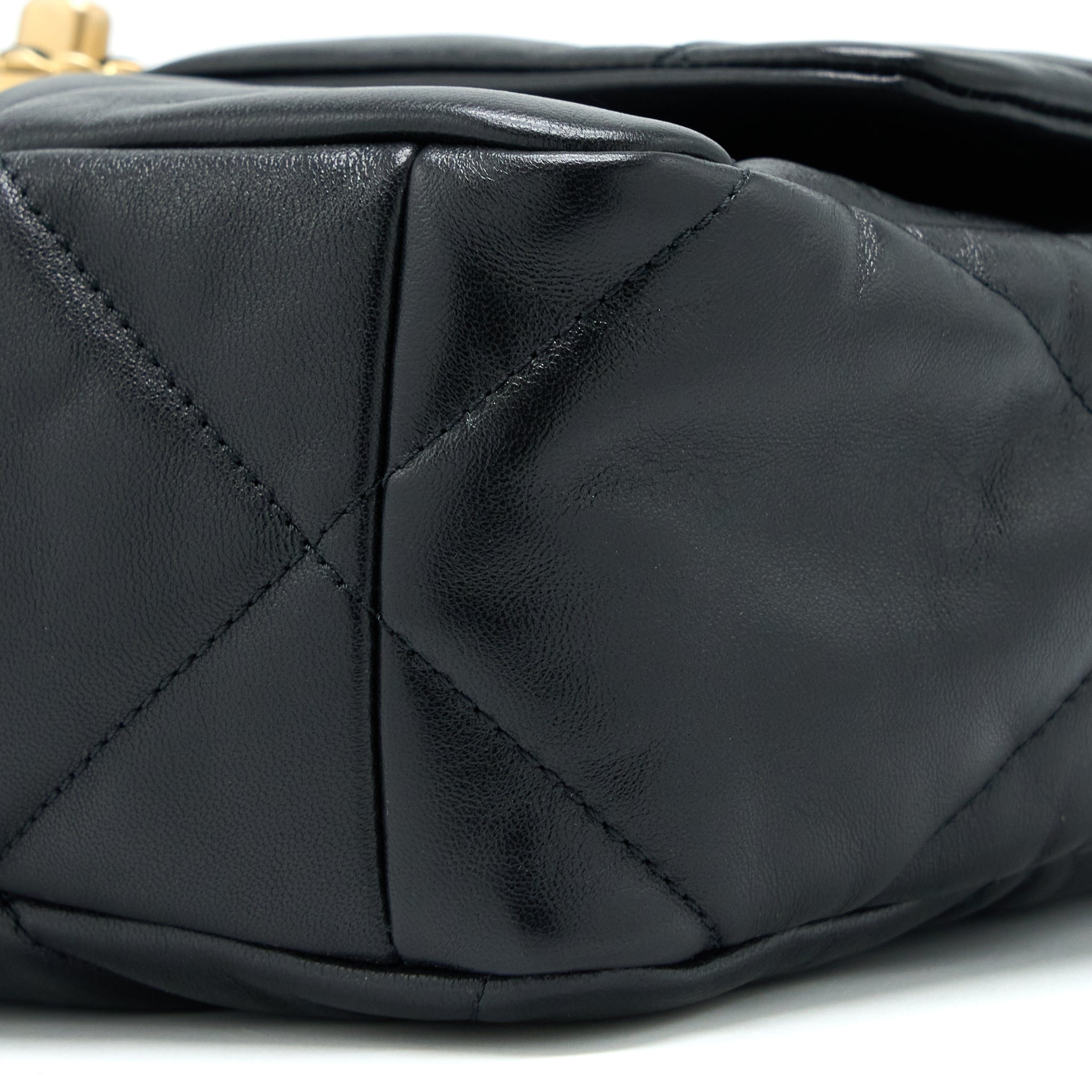 chanel-medium-19-bag-goatskin-black-multicolour-hardware-1