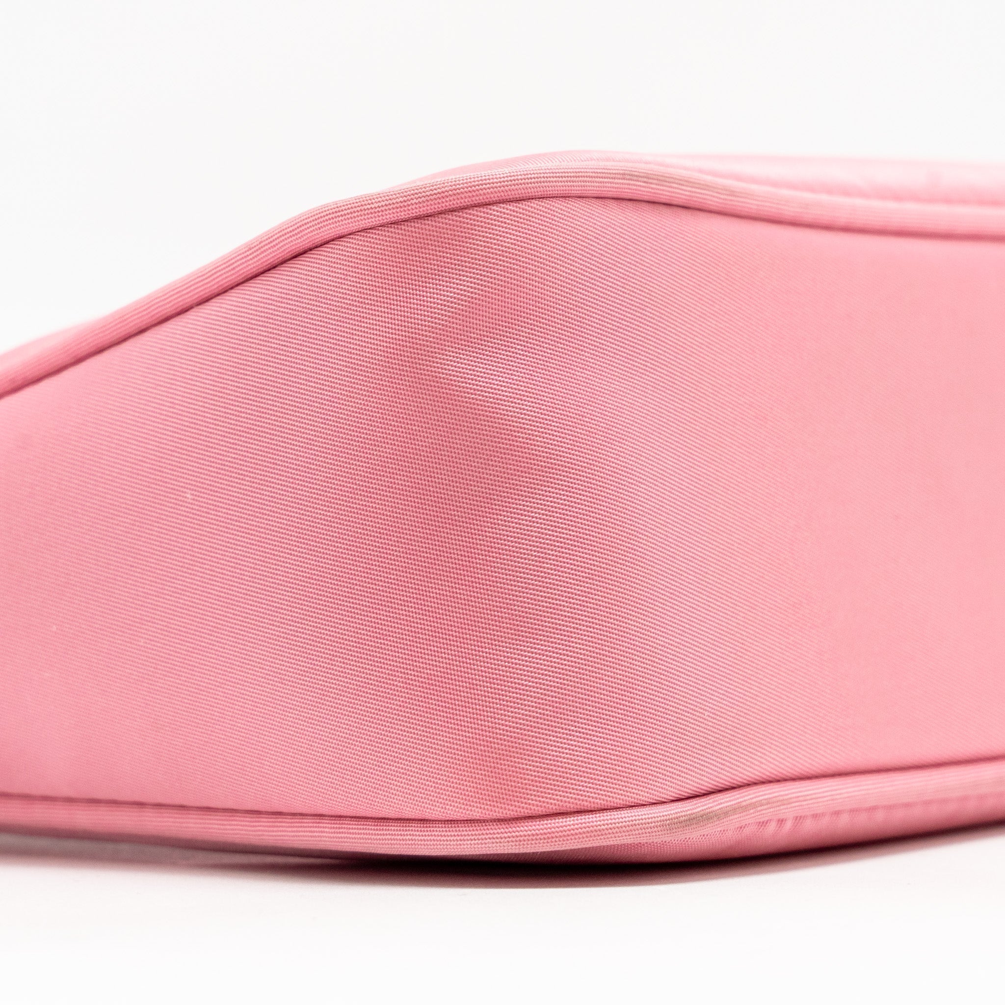 prada-re-edition-2000-mini-bag-re-nylon-pink-shw-copy