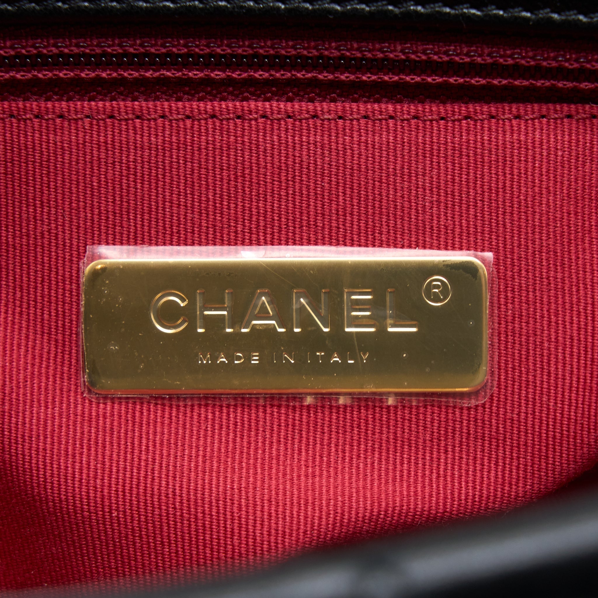 chanel-medium-19-bag-goatskin-black-multicolour-hardware-1