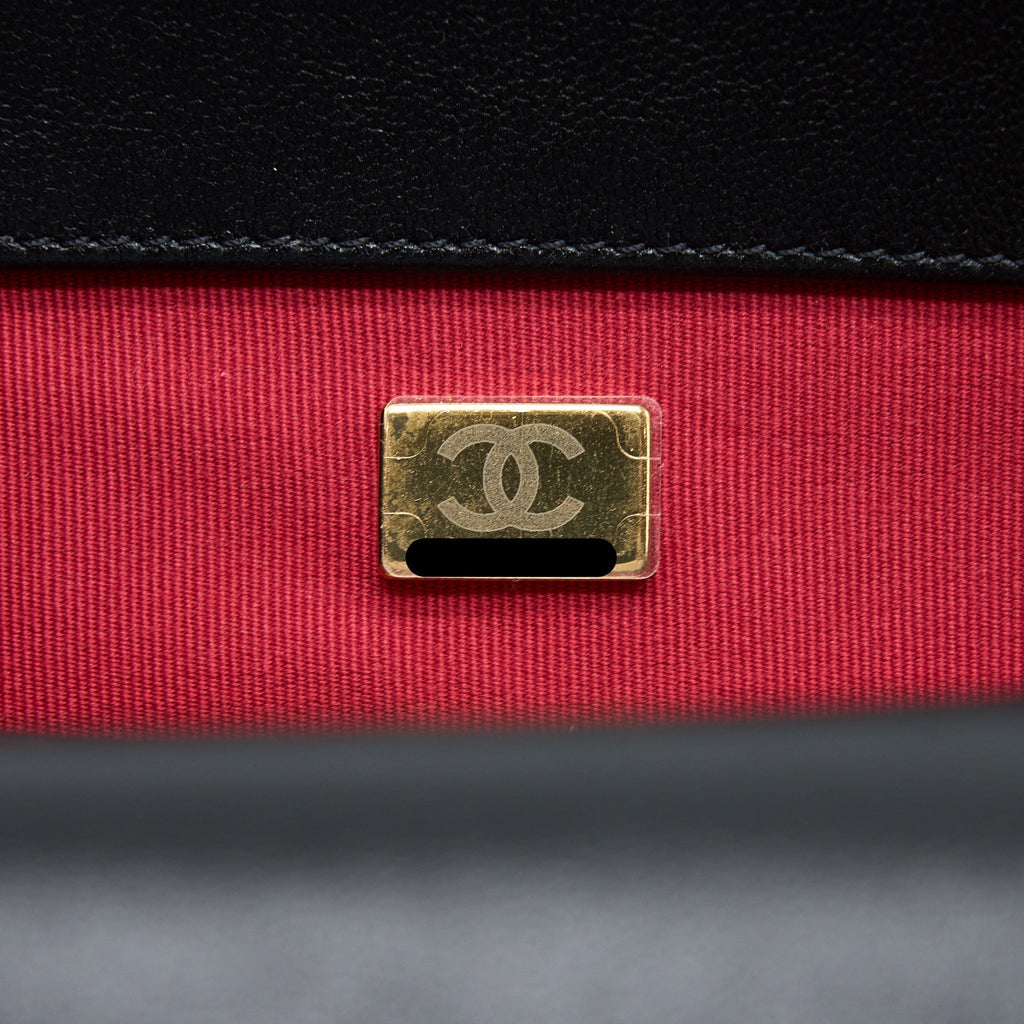 chanel-medium-19-bag-goatskin-black-multicolour-hardware-1
