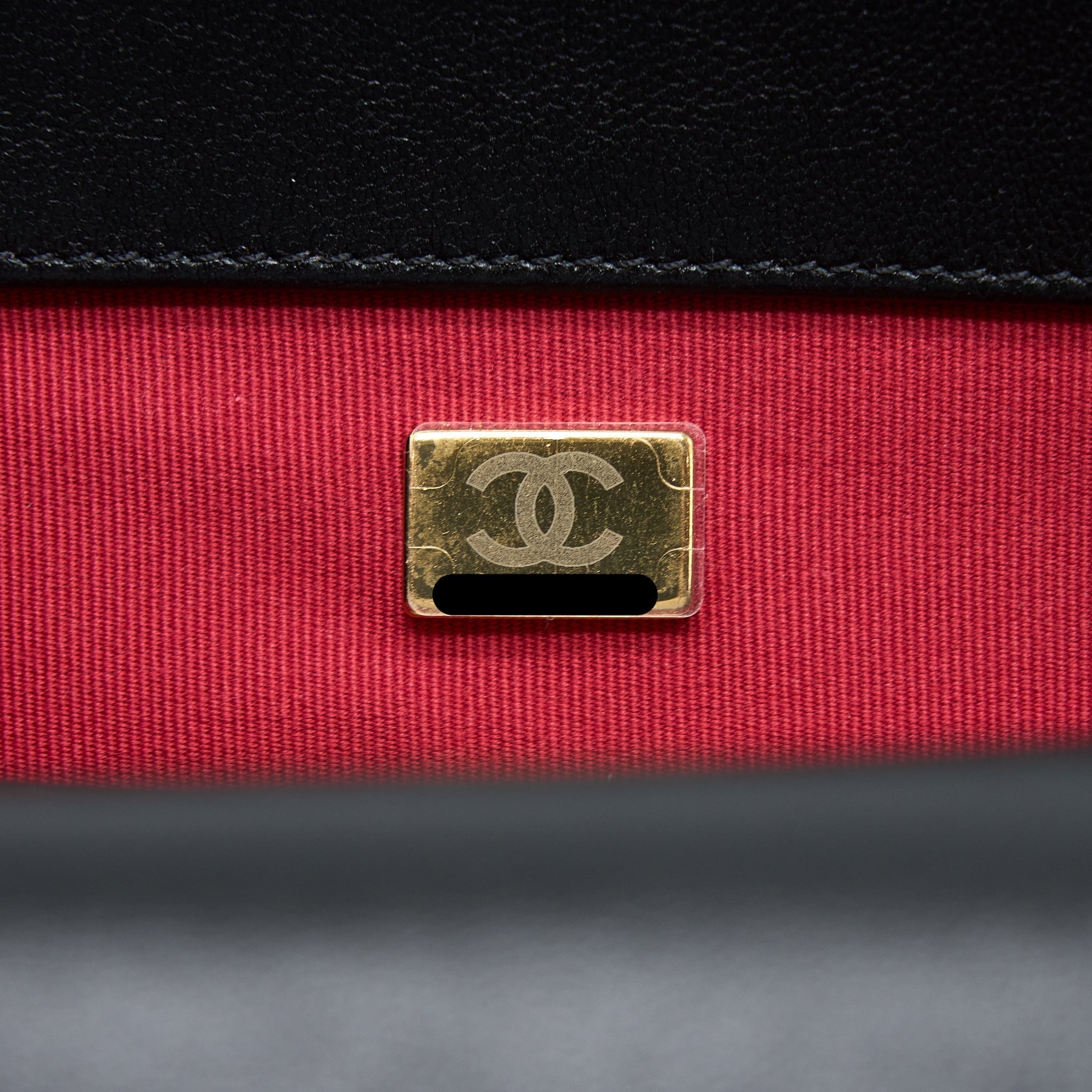 chanel-medium-19-bag-goatskin-black-multicolour-hardware-1