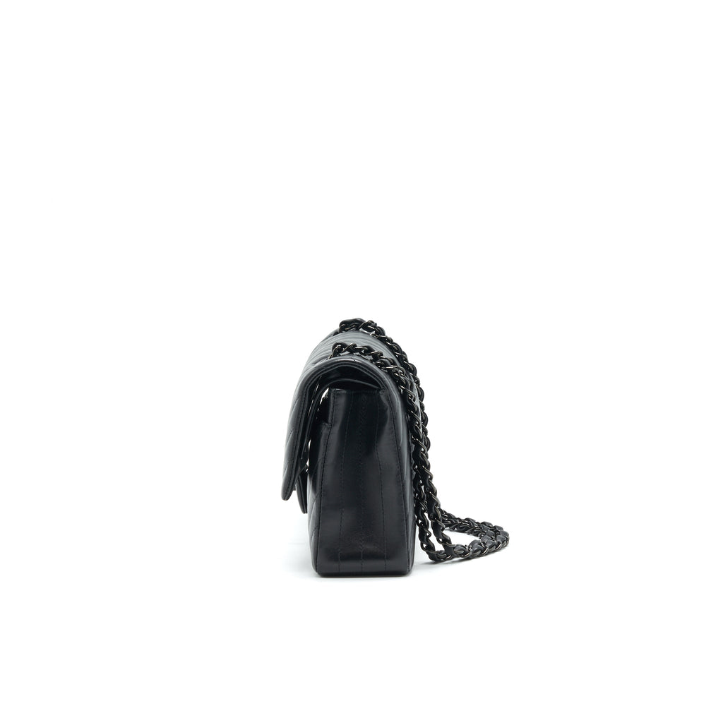 chanel-chevron-medium-clssic-double-flap-bag-so-black