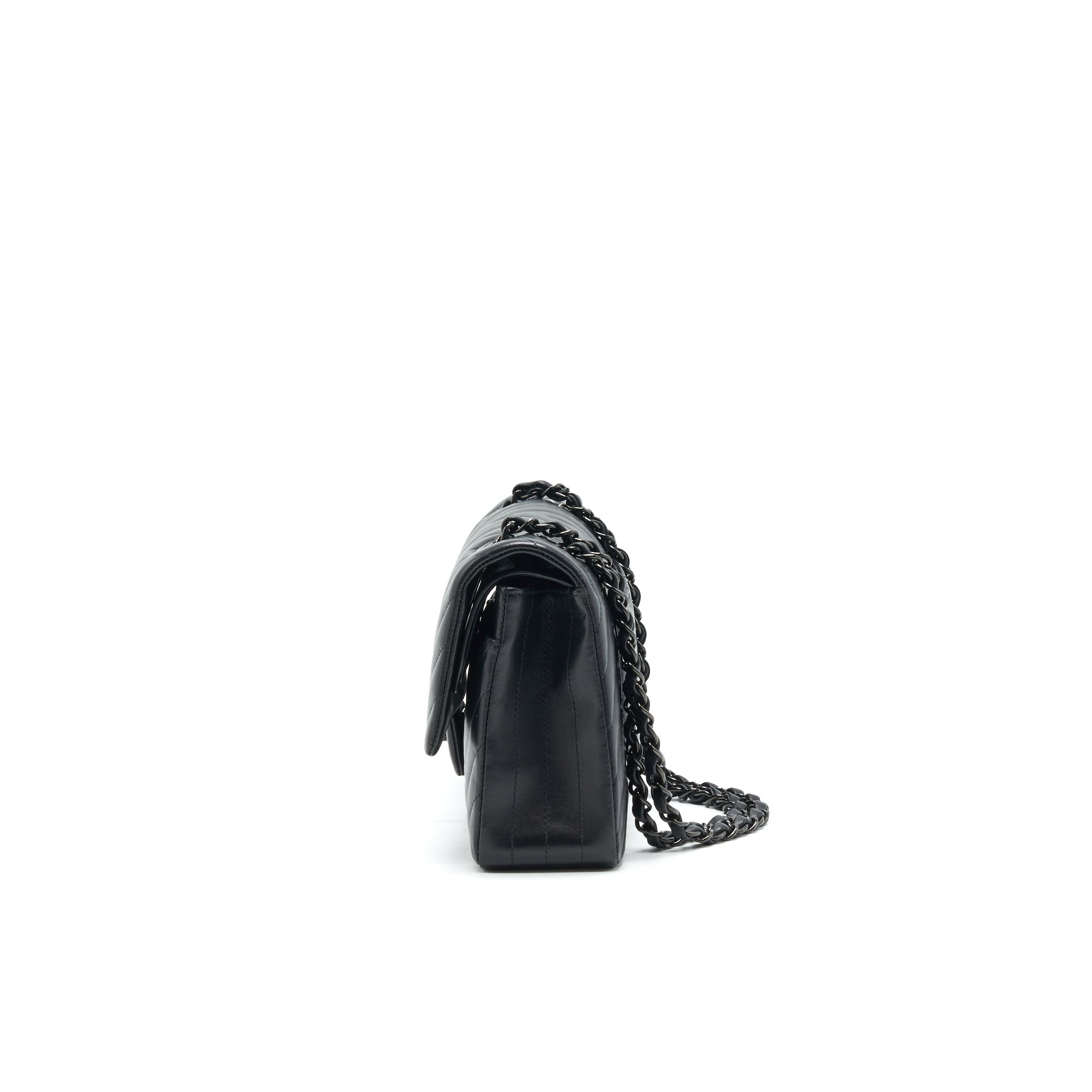 chanel-chevron-medium-clssic-double-flap-bag-so-black