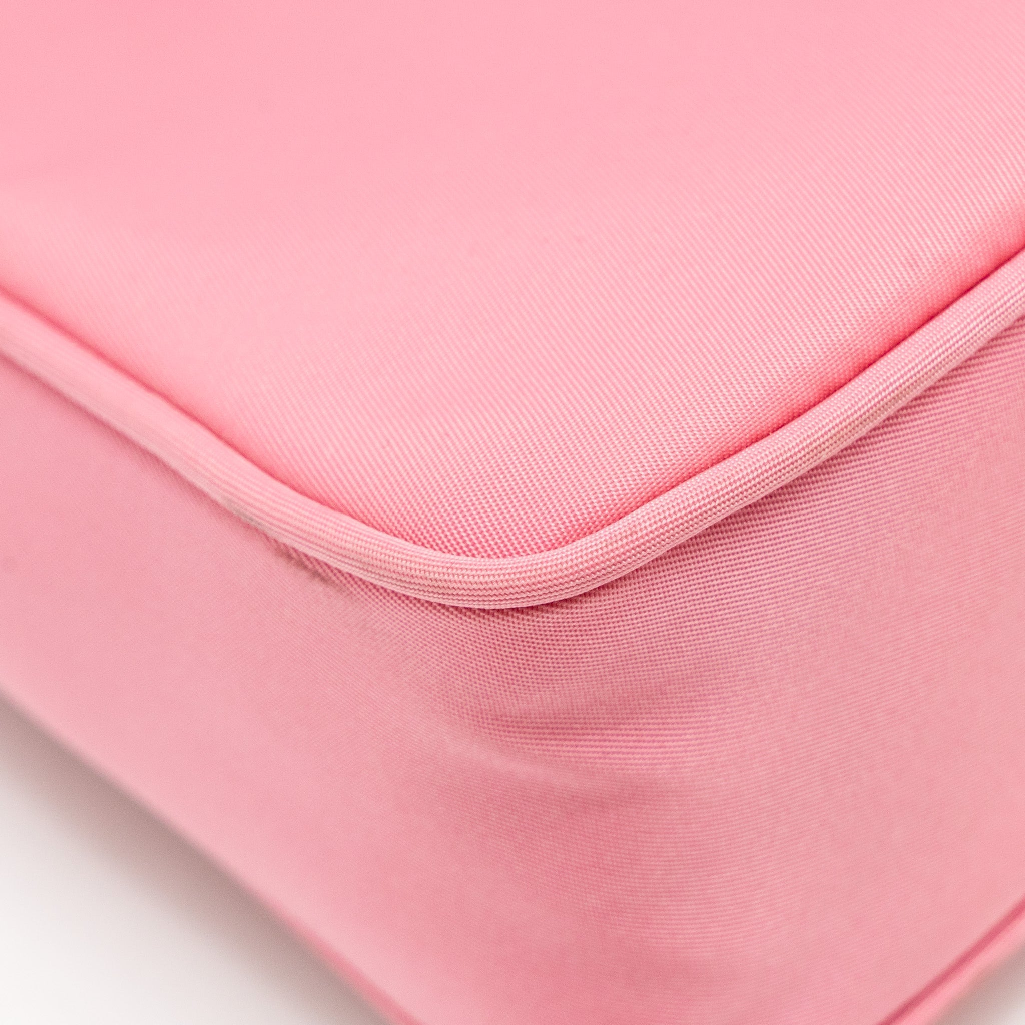 prada-re-edition-2000-mini-bag-re-nylon-pink-shw-copy