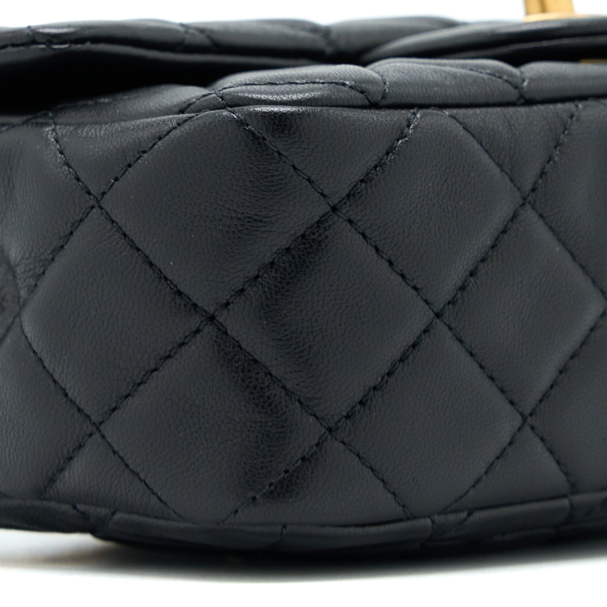 chanel-pearl-crush-mini-rectangular-lambskin-black-brush-ghw-microchip