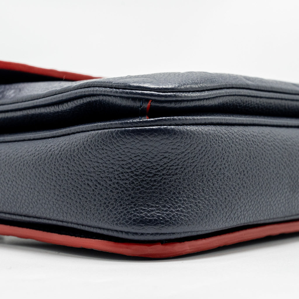 louis-vuitton-pochette-metis-monogram-empreinete-leather-navy-ghw