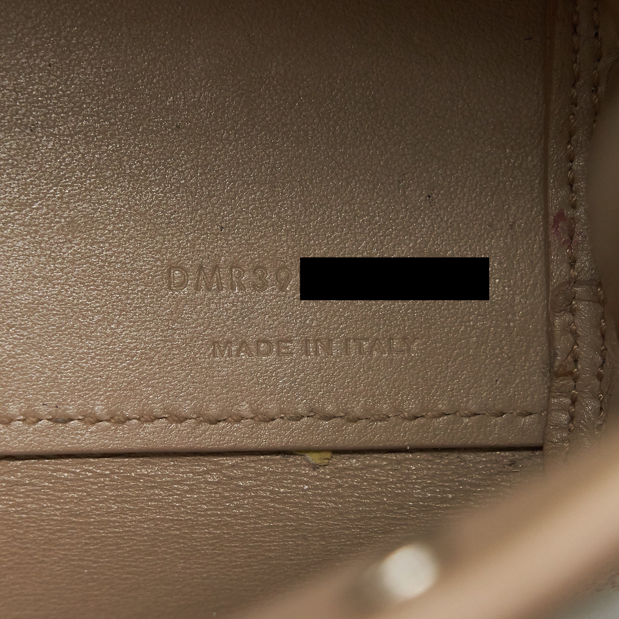 saint-laurent-sac-de-jour-in-nano-size-beige-shw