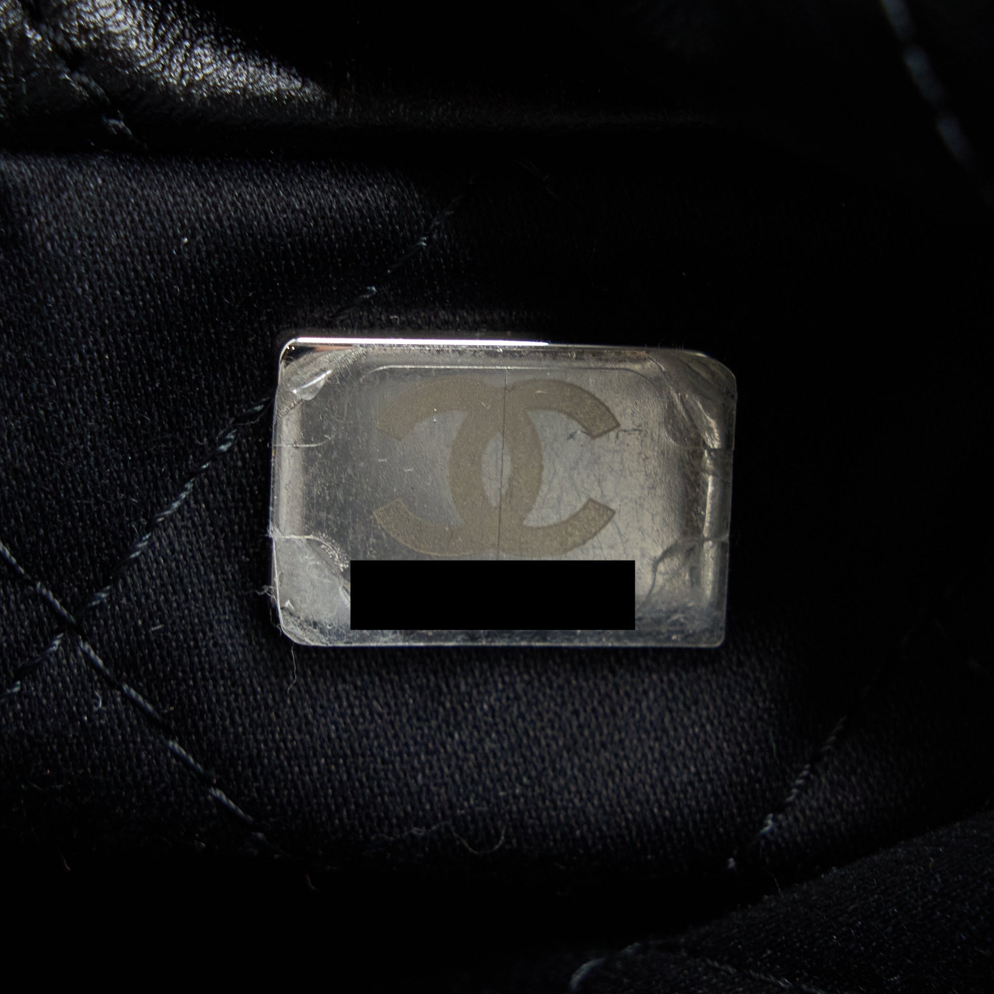 chanel-small-22-bag-calfskin-black-shwmicrochip