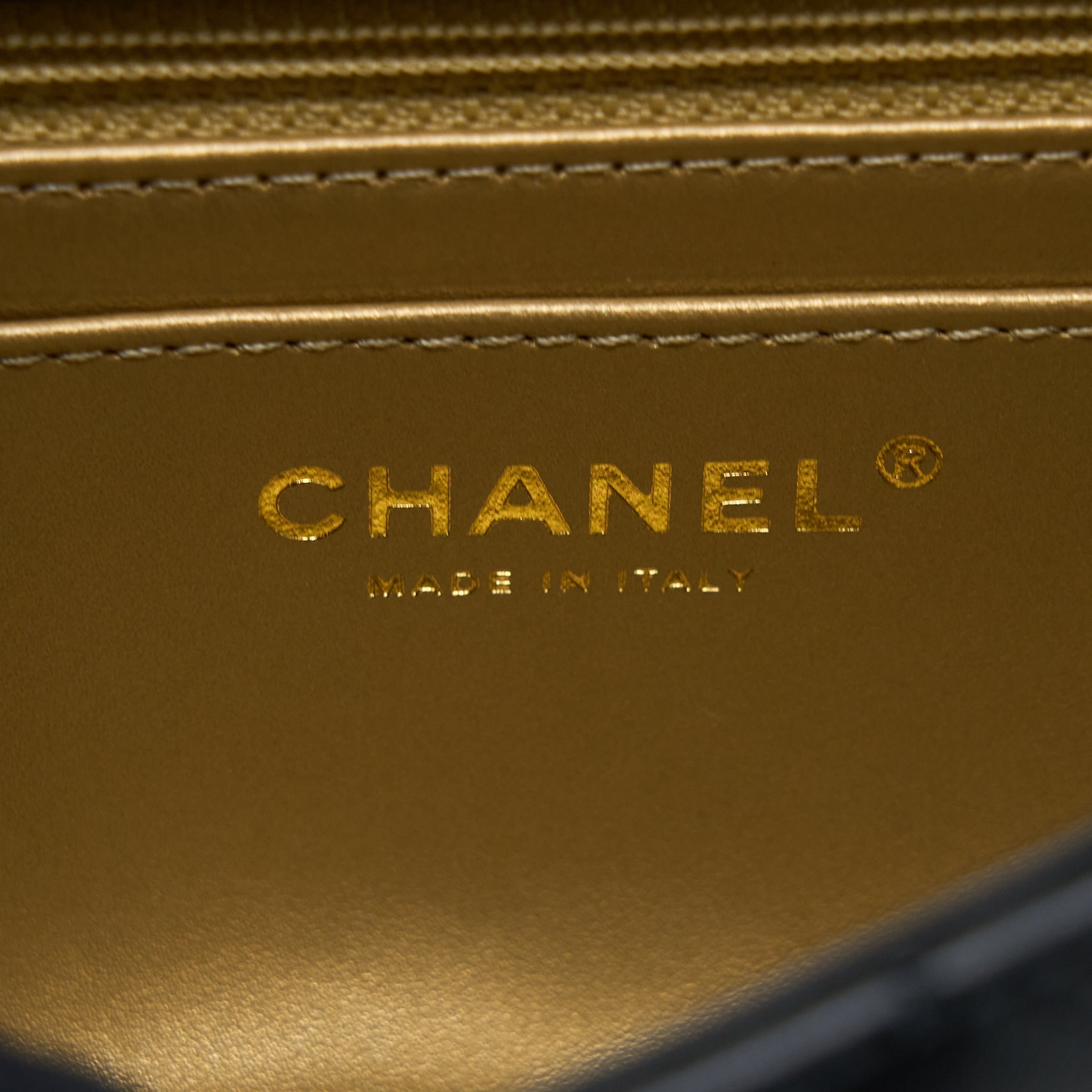 chanel-pearl-crush-mini-rectangular-lambskin-black-brush-ghw-microchip