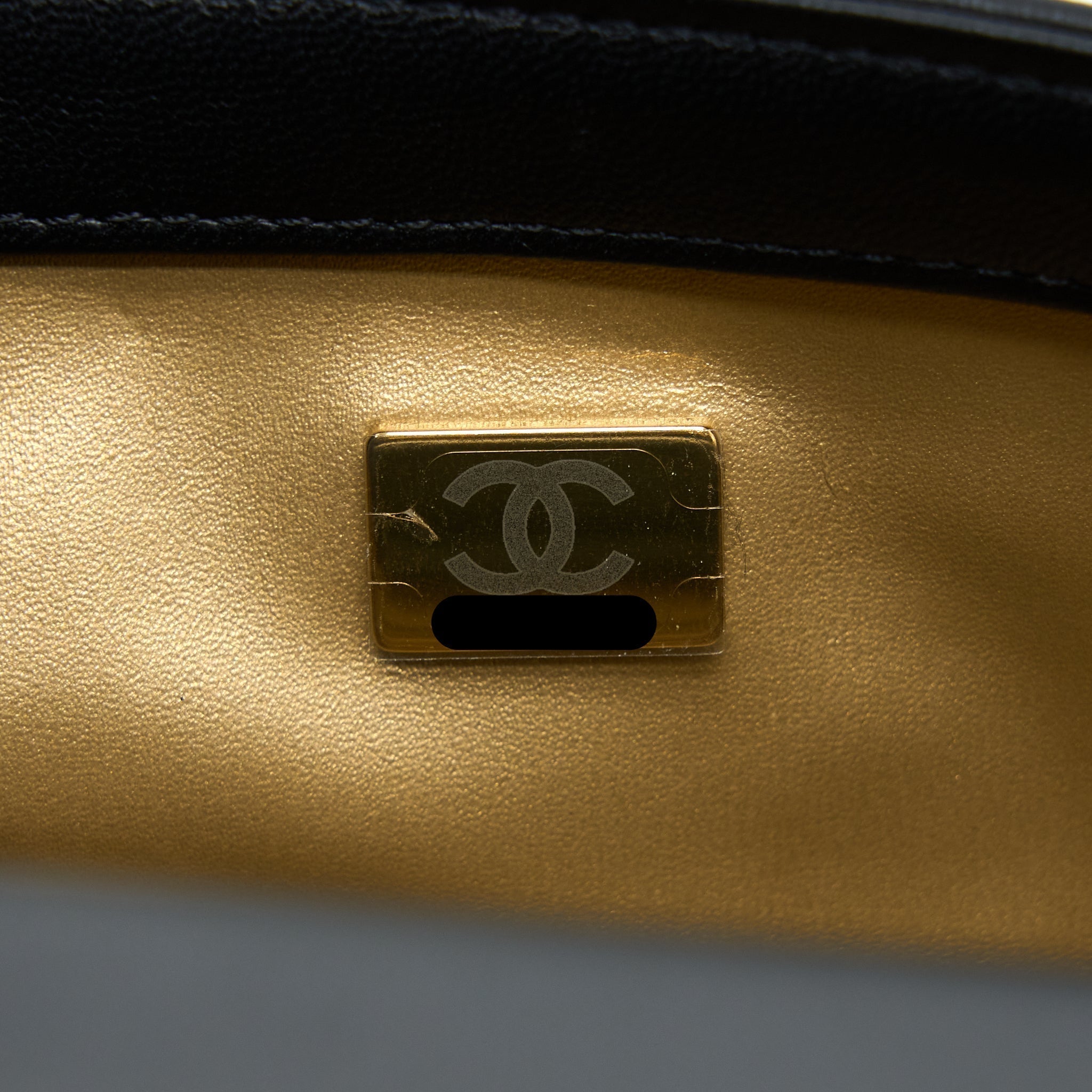 chanel-pearl-crush-mini-rectangular-lambskin-black-brush-ghw-microchip