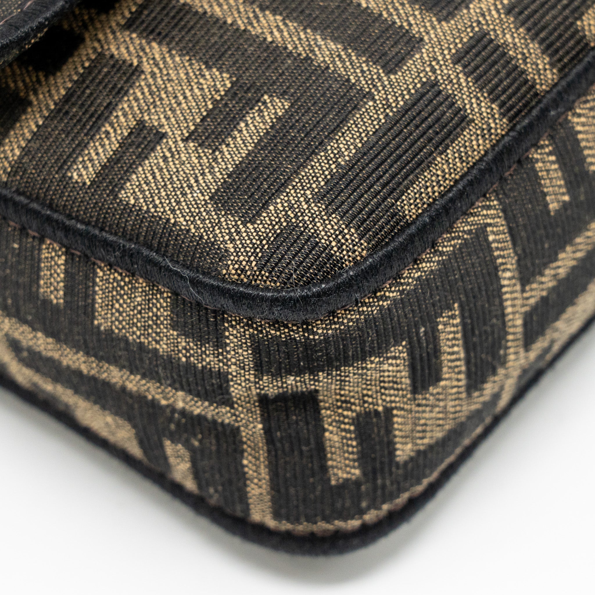 fendi-mini-baguette-ff-jacquard-canvas-brown-ghw