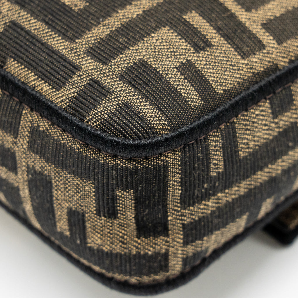 fendi-mini-baguette-ff-jacquard-canvas-brown-ghw