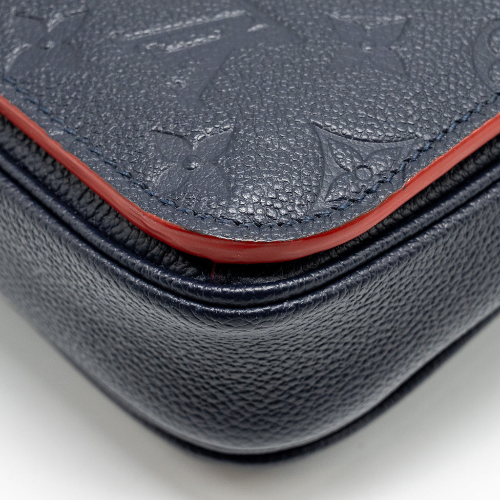 louis-vuitton-pochette-metis-monogram-empreinete-leather-navy-ghw