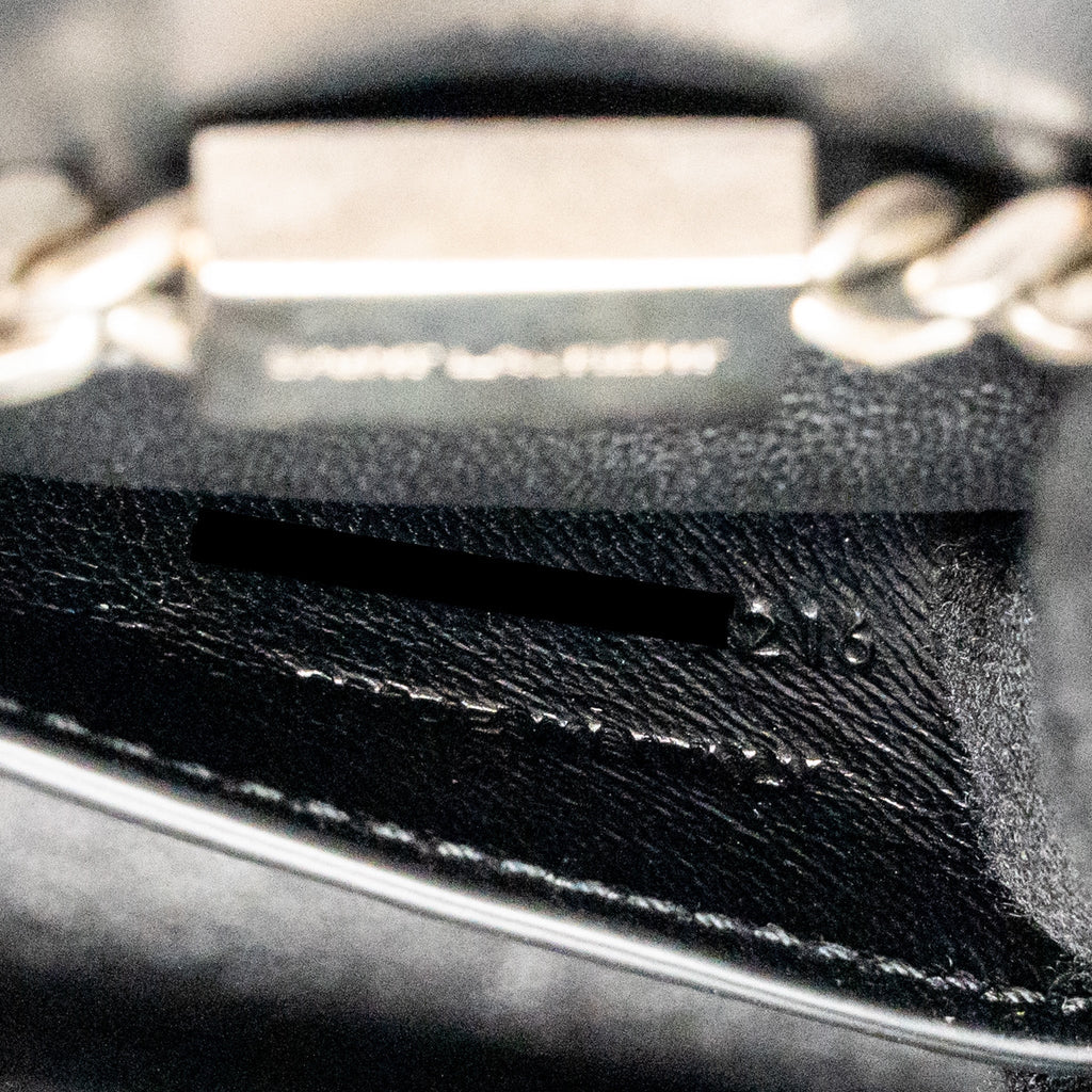 saint-laurent-ysl-medium-kate-shoulder-bag-with-tassel-embossed-leather-black-white-shw