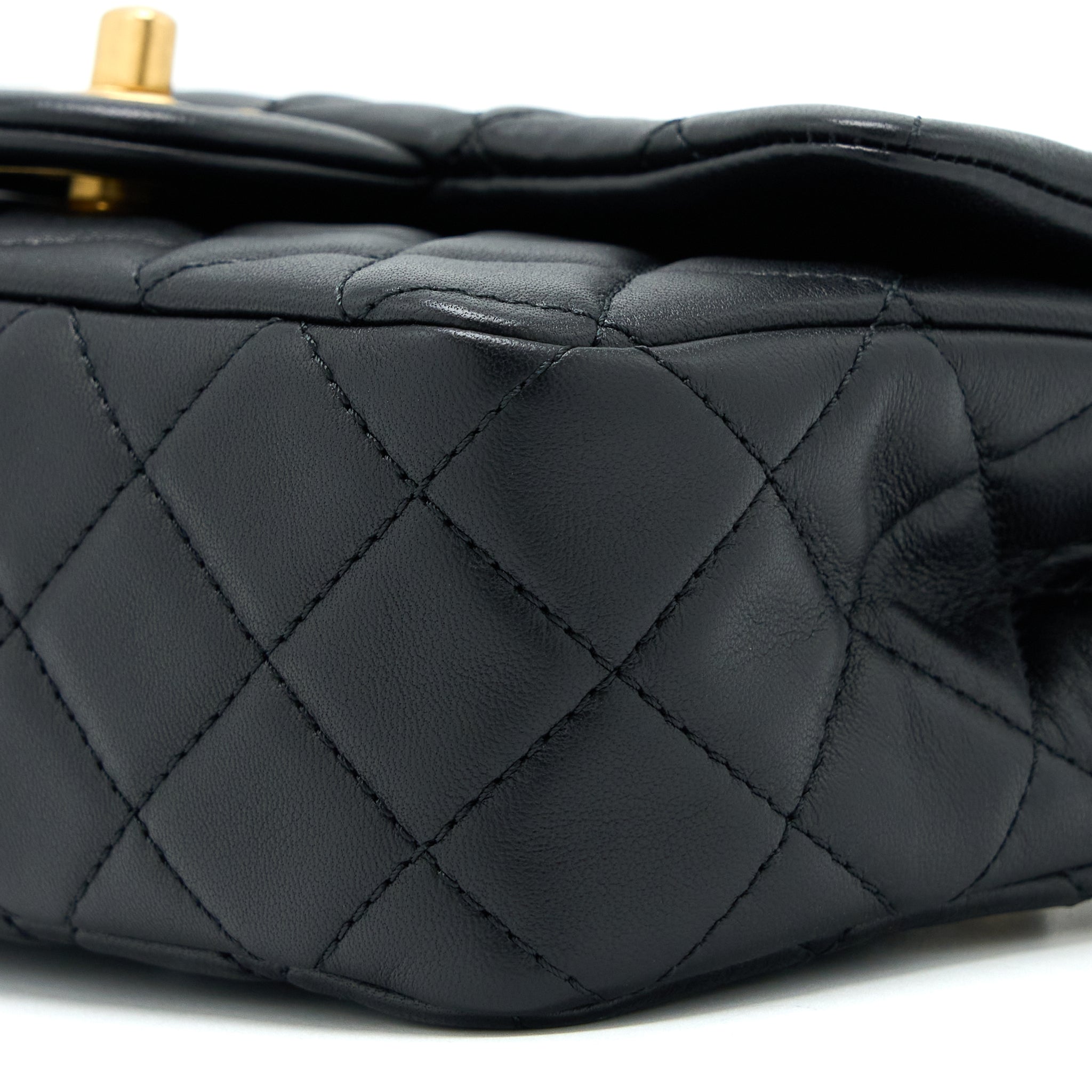 chanel-pearl-crush-mini-rectangular-flap-bag-lambskin-black-ghw-microchip-2