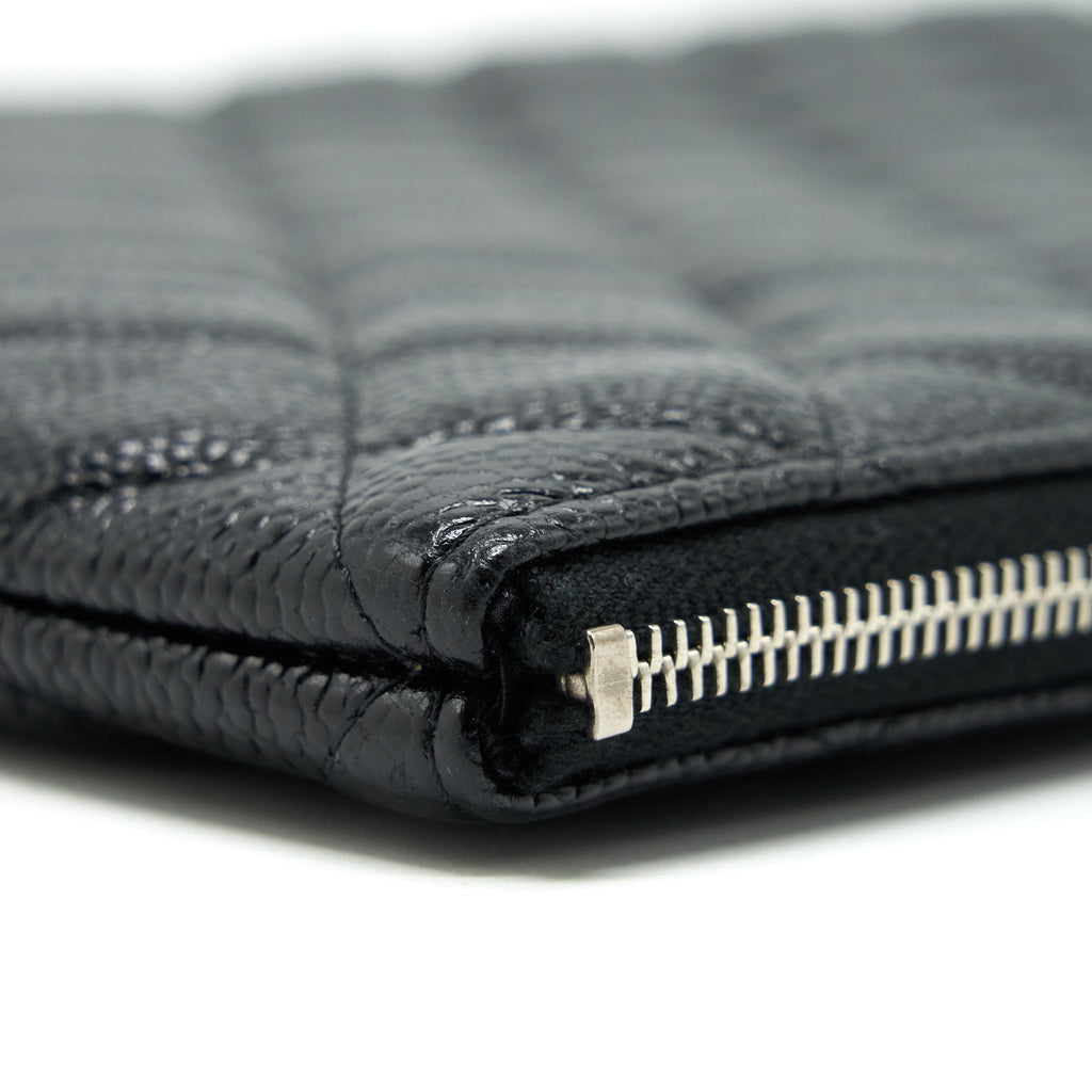 chanel-caviar-pouch-in-black-shw