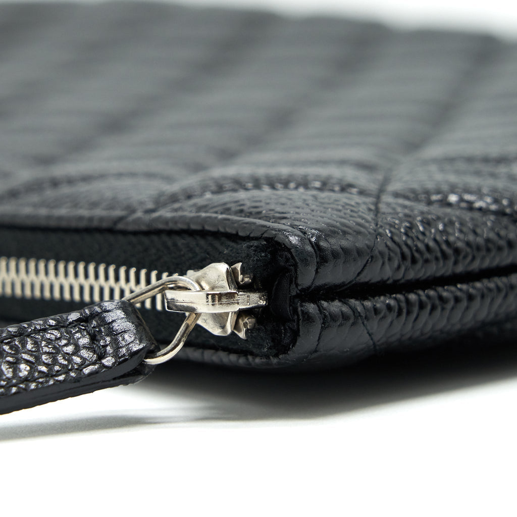 chanel-caviar-pouch-in-black-shw