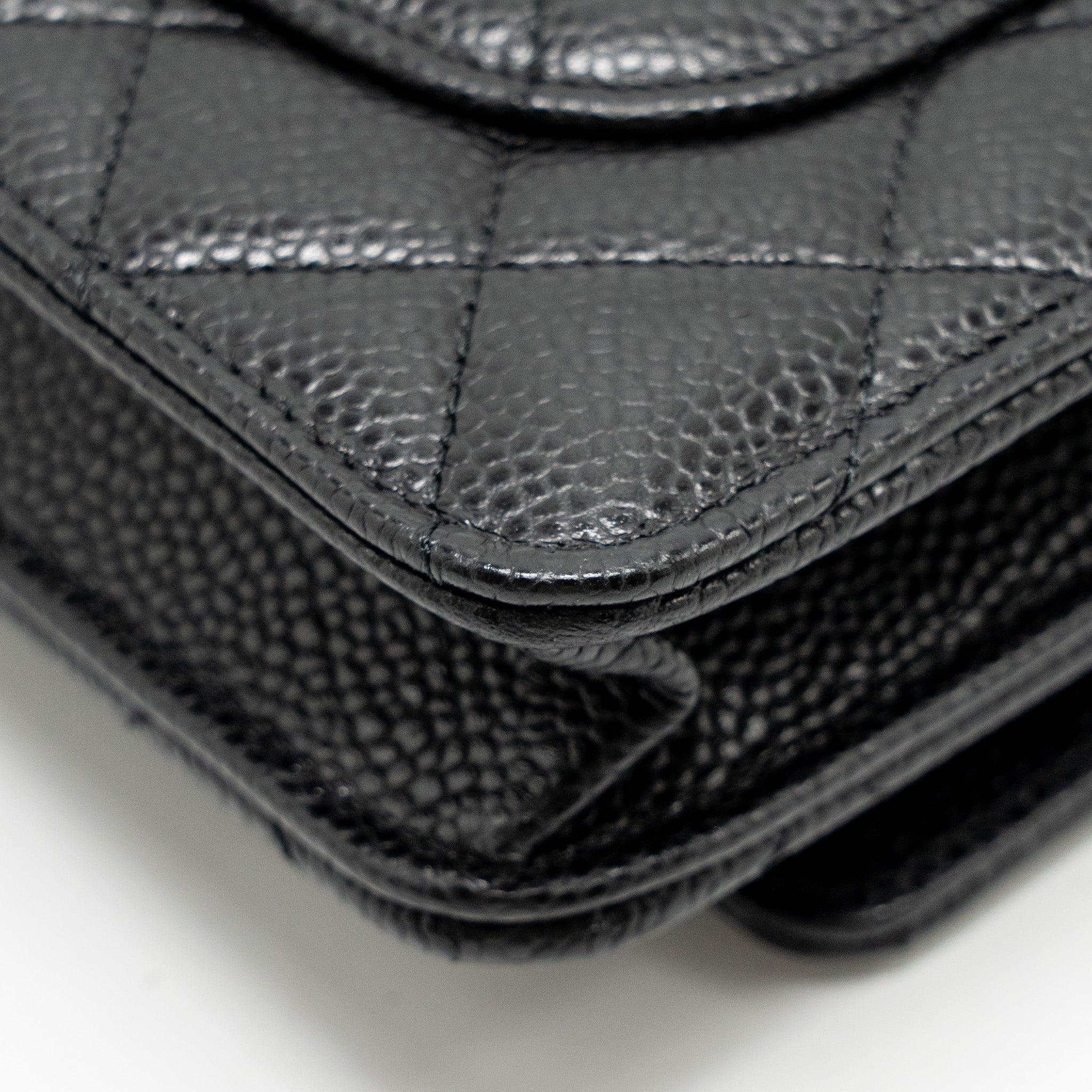 chanel-classic-wallet-on-chain-caviar-black-shw-microchip-8