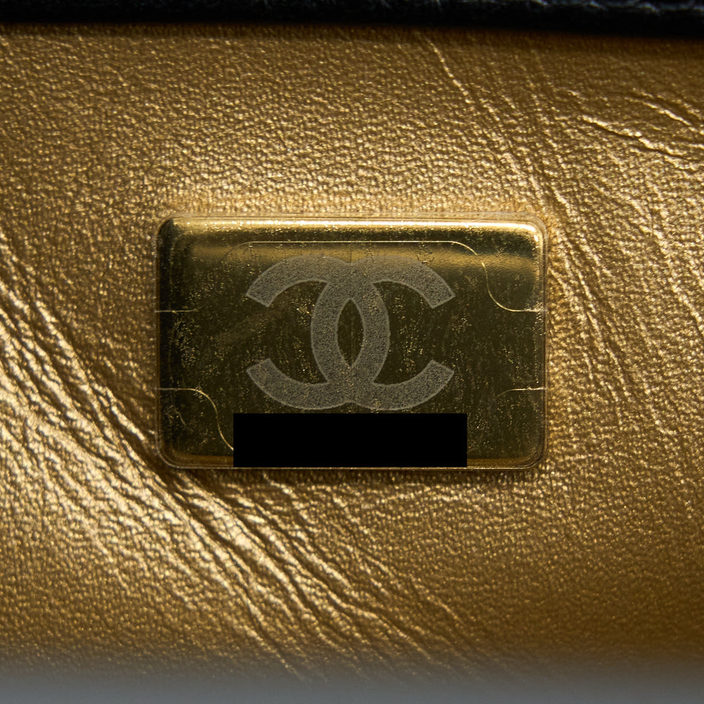 chanel-pearl-crush-mini-rectangular-flap-bag-lambskin-black-ghw-microchip-2