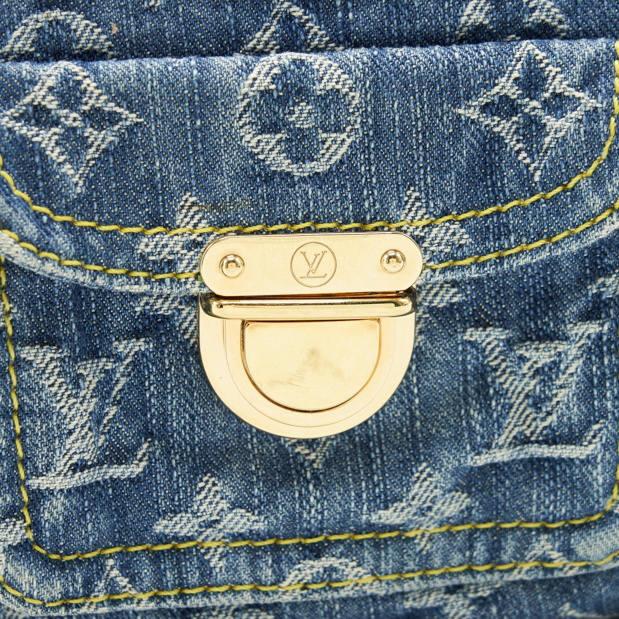louis-vuitton-baggy-pm-denim-monogram-shoulder-bag