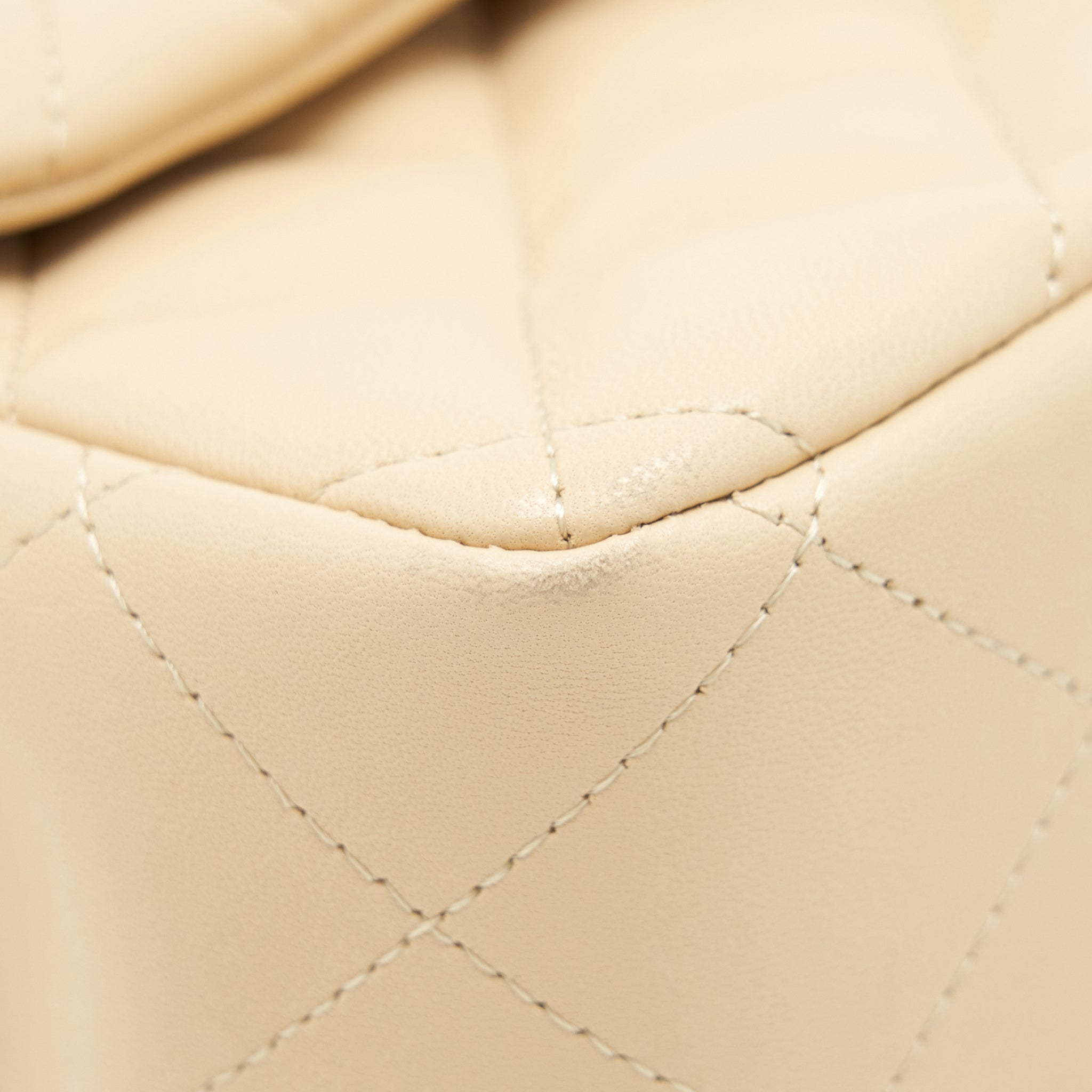 chanel-jumbo-classic-double-flap-bag-lambskin-beige-lghw