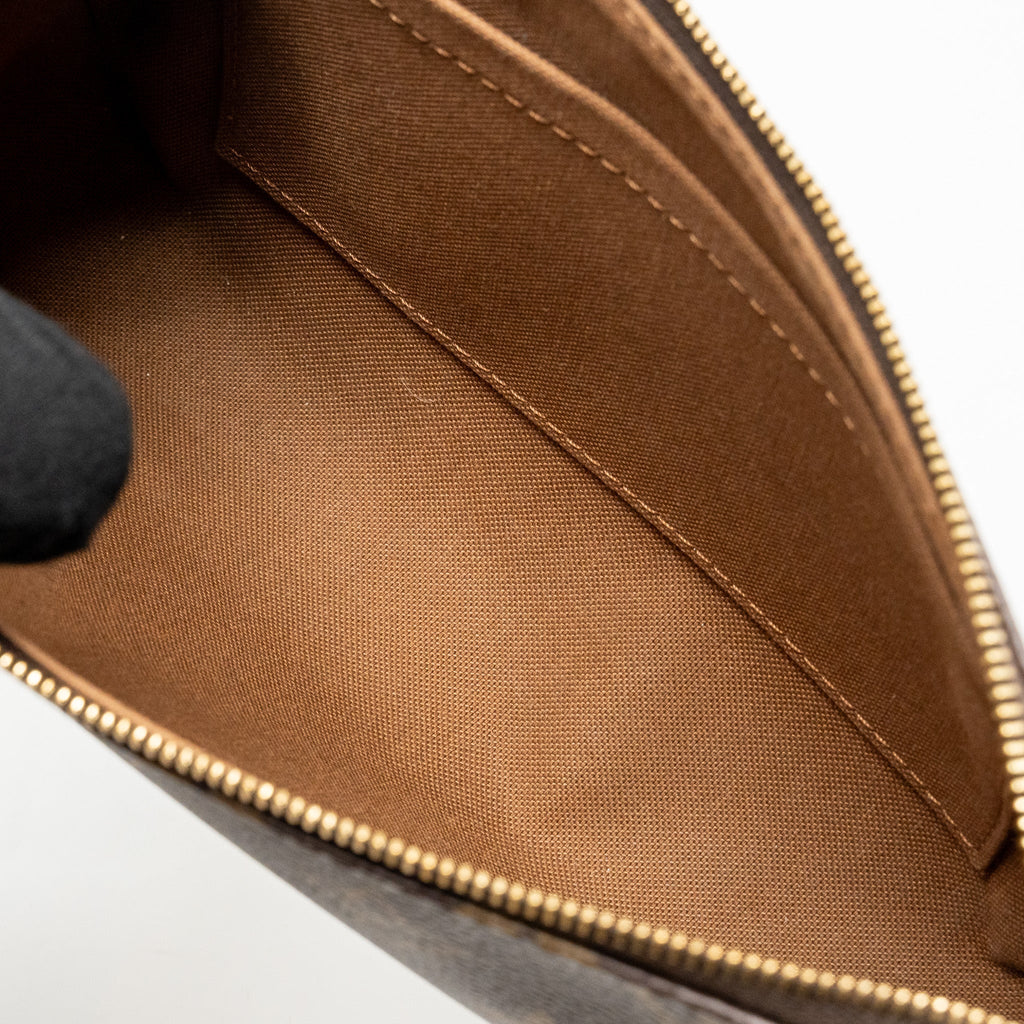 louis-vuitton-pochette-accessories-monogram-canvas-ghw-11