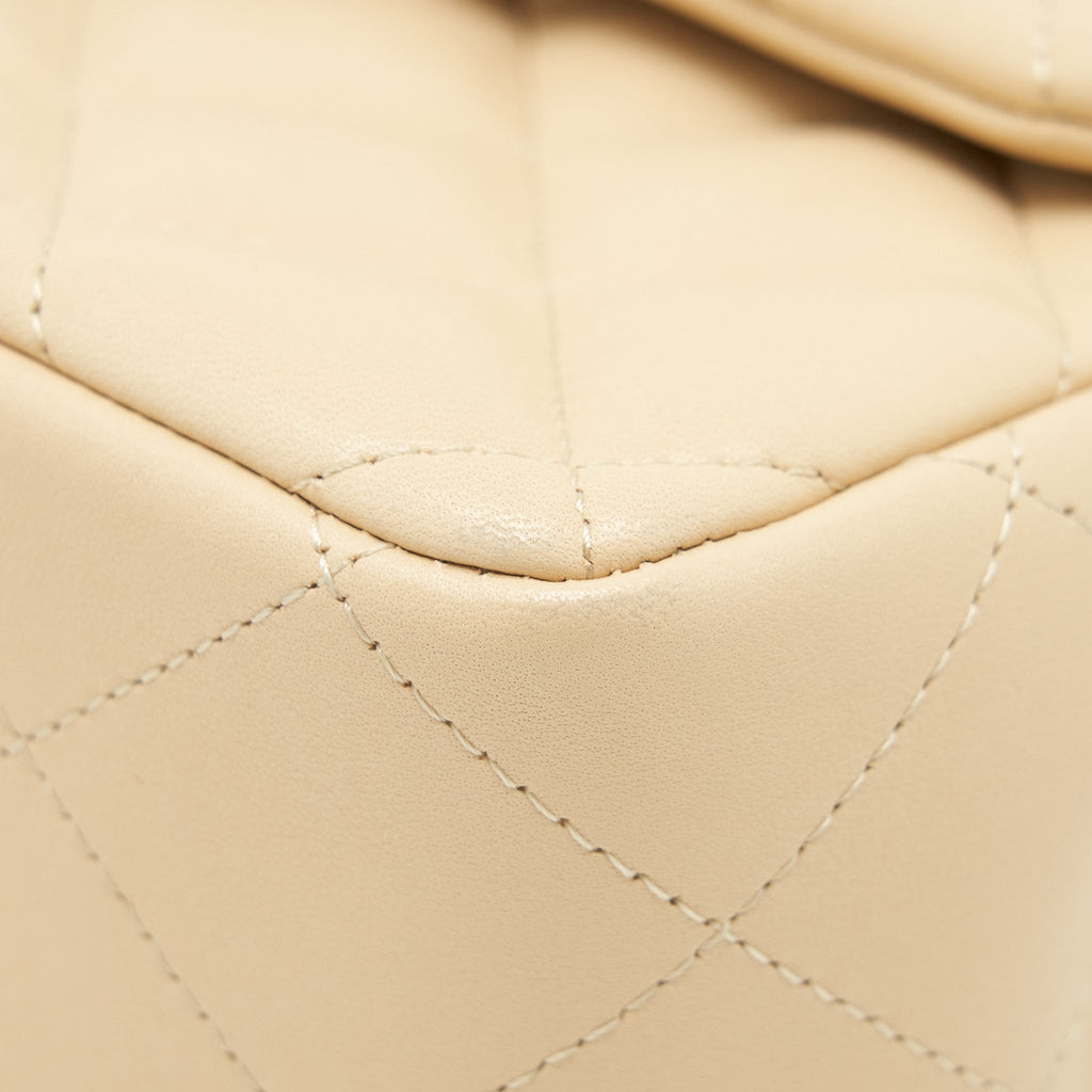chanel-jumbo-classic-double-flap-bag-lambskin-beige-lghw