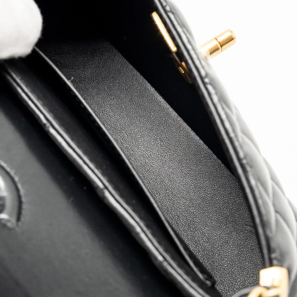 chanel-25p-top-handle-flap-bag-shiny-lambskin-black-ghwmicrochip-copy
