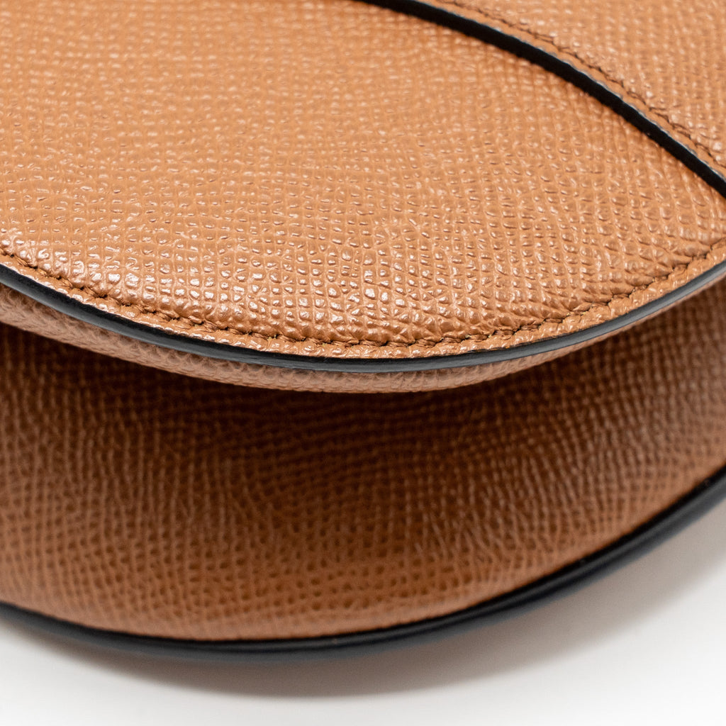 dior-medium-saddle-bag-calfskin-caramel-ghw