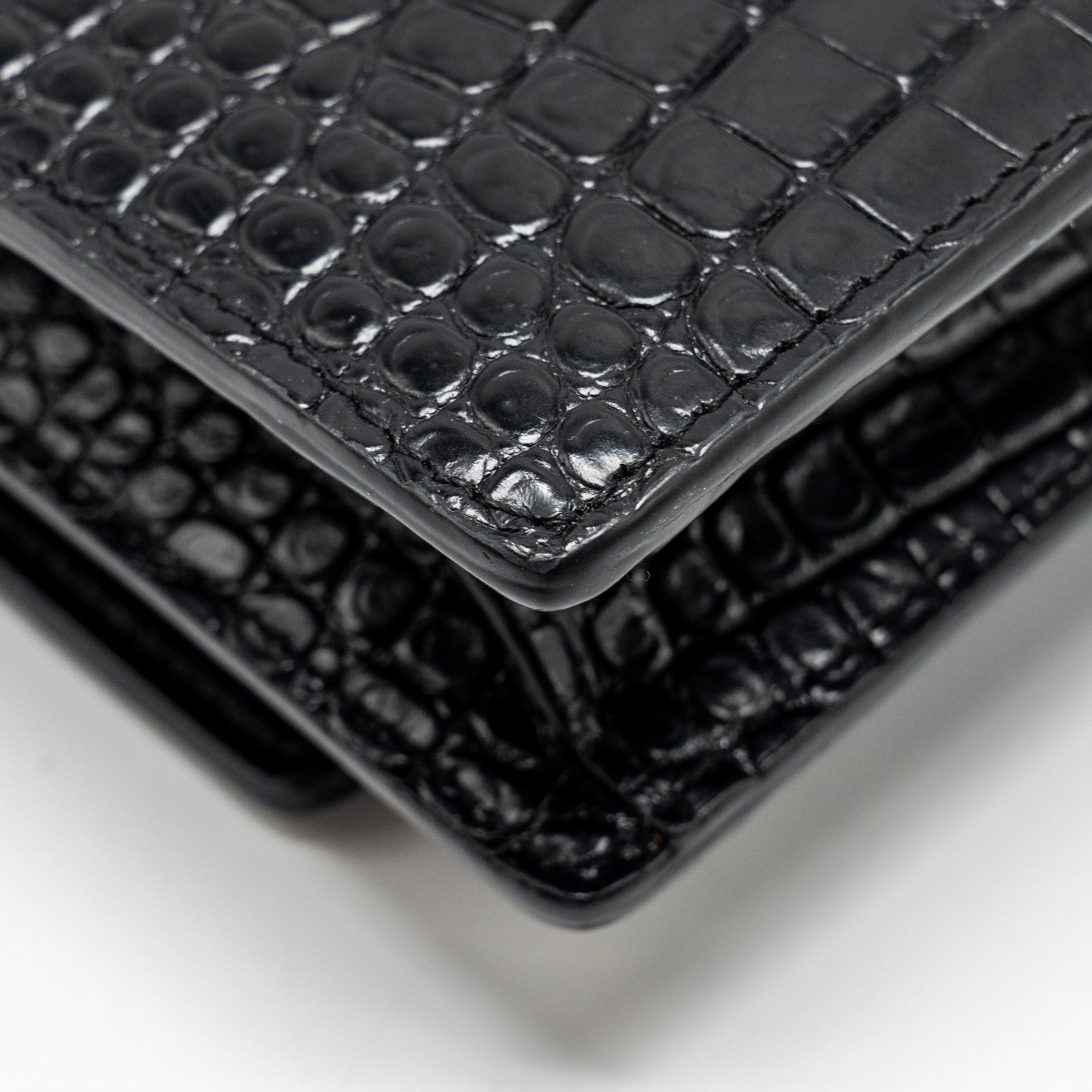 saint-laurent-ysl-sunset-bag-crocodile-embossed-calfskin-black-shw